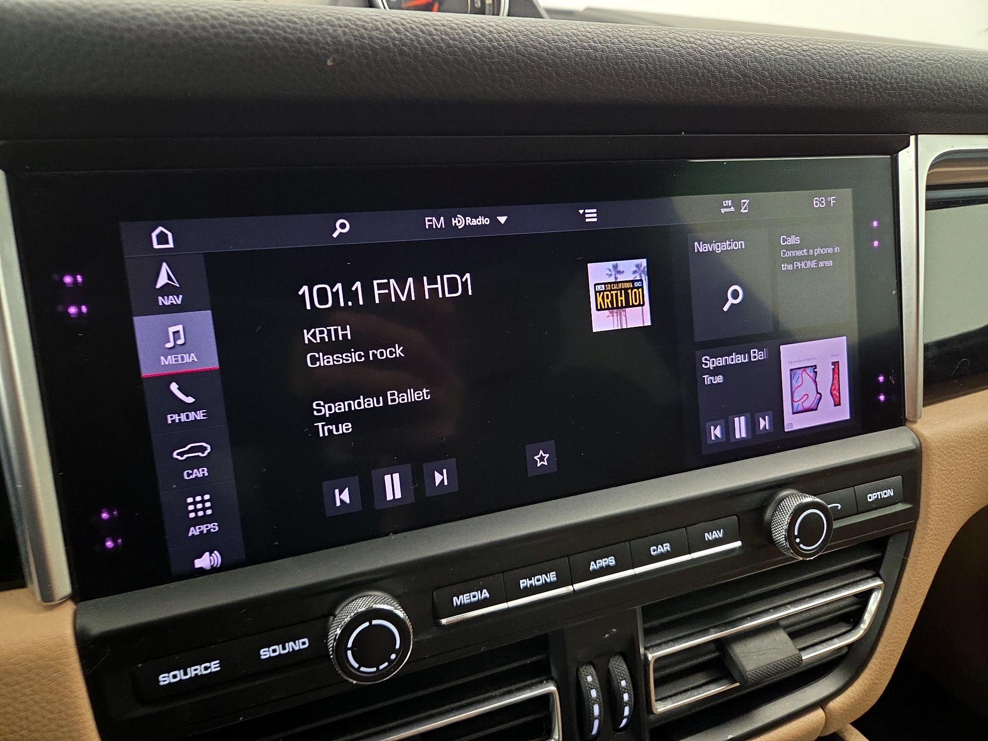 Thumbnail: 2019 Porsche Macan - 16