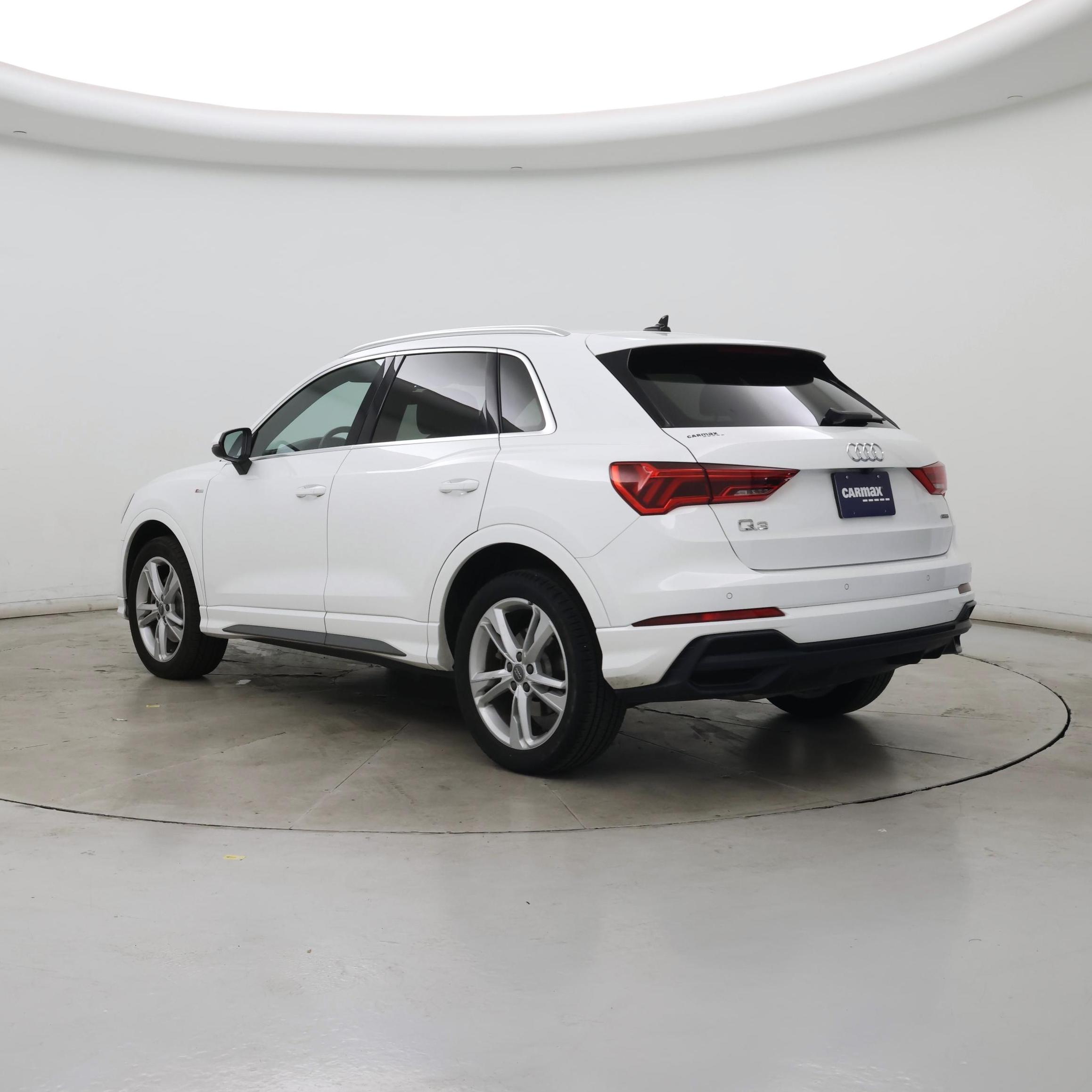 Thumbnail: 2020 Audi Q3 - 2