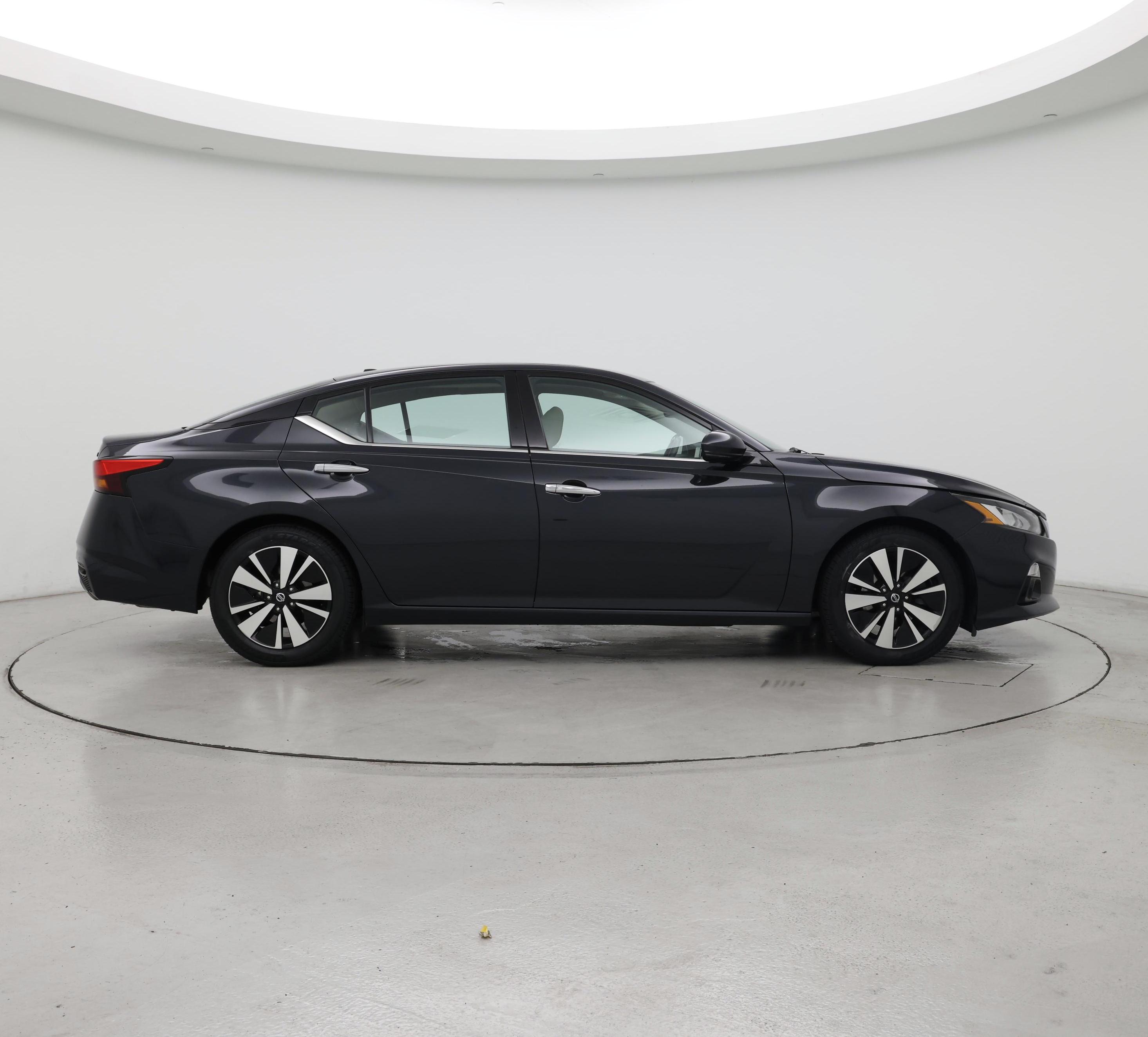 Thumbnail: 2020 Nissan Altima - 7