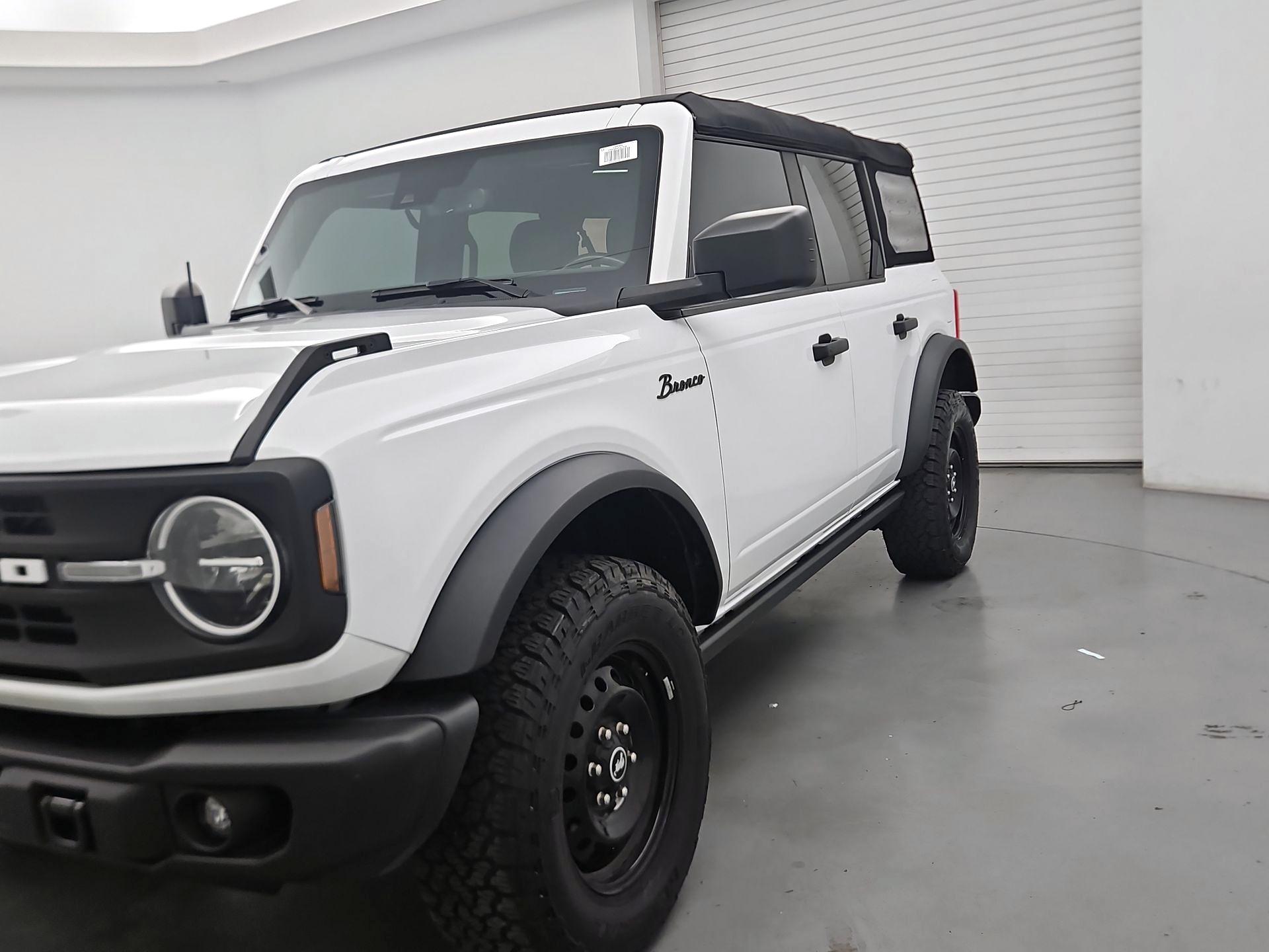 Thumbnail: 2023 Ford Bronco - 3