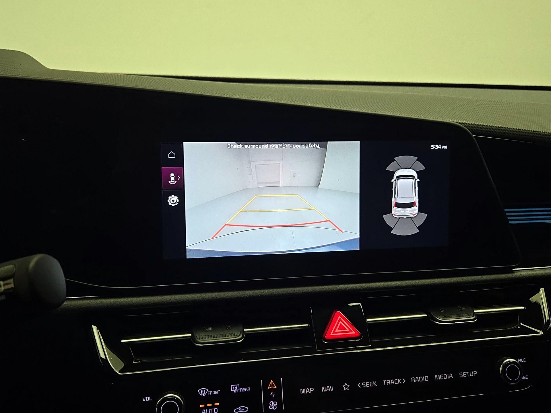 Thumbnail: 2025 Kia Niro - 15