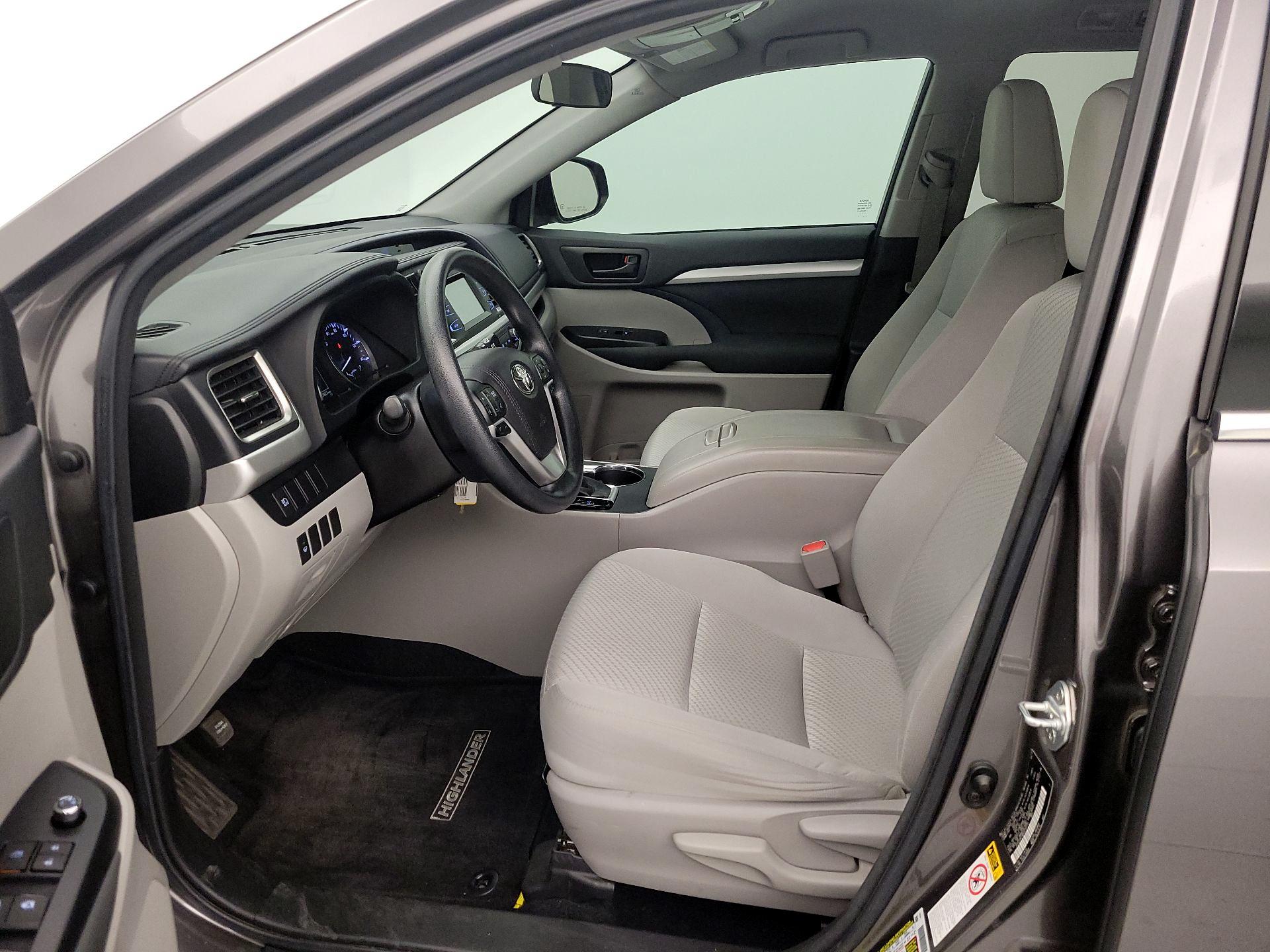 Thumbnail: 2017 Toyota Highlander - 11
