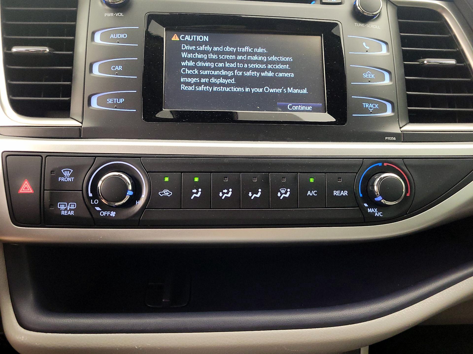 Thumbnail: 2017 Toyota Highlander - 16