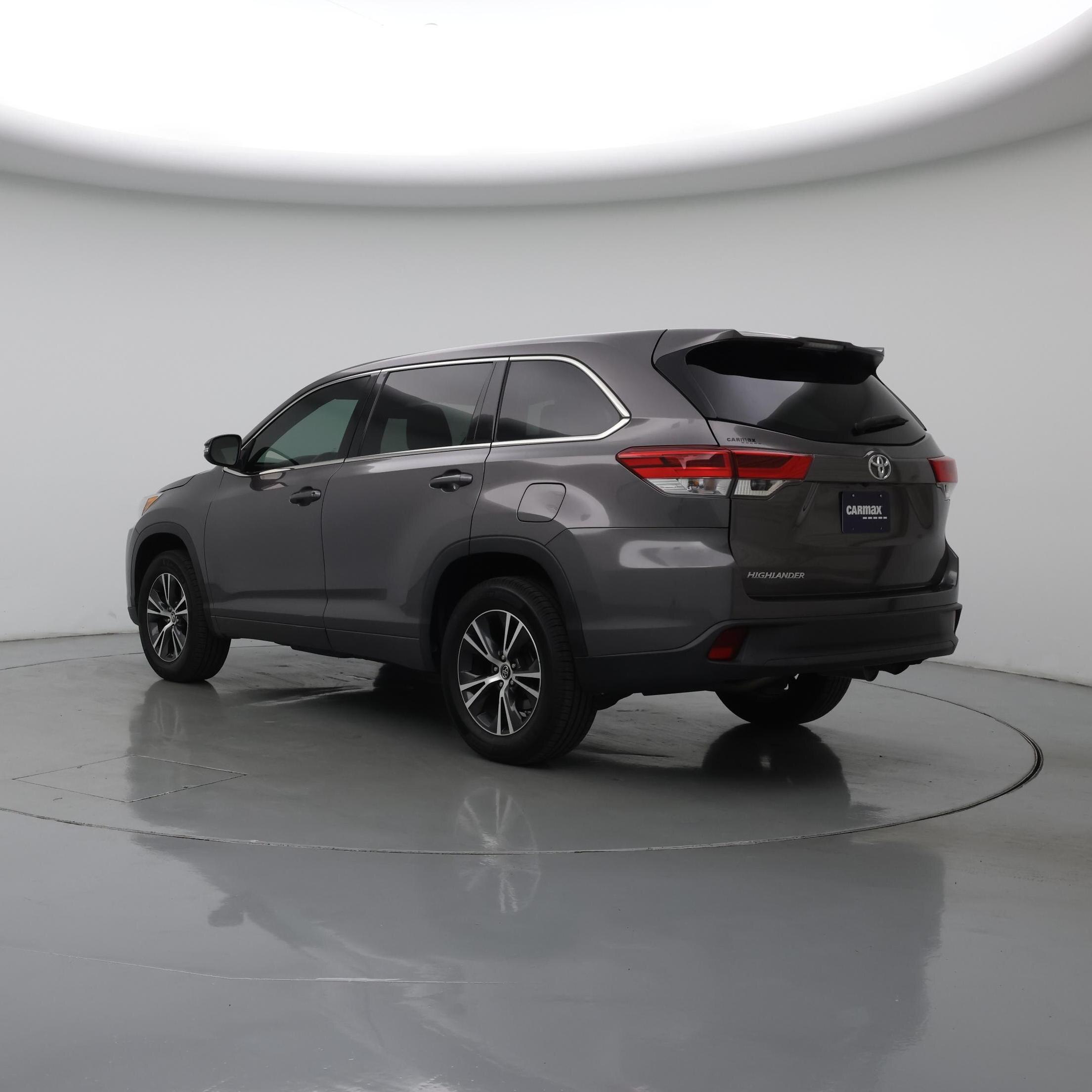 Thumbnail: 2017 Toyota Highlander - 2