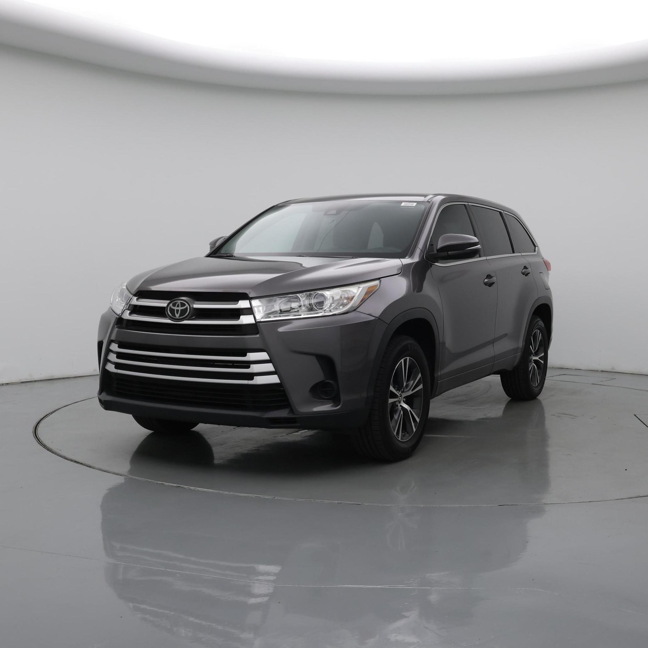 Thumbnail: 2017 Toyota Highlander - 4
