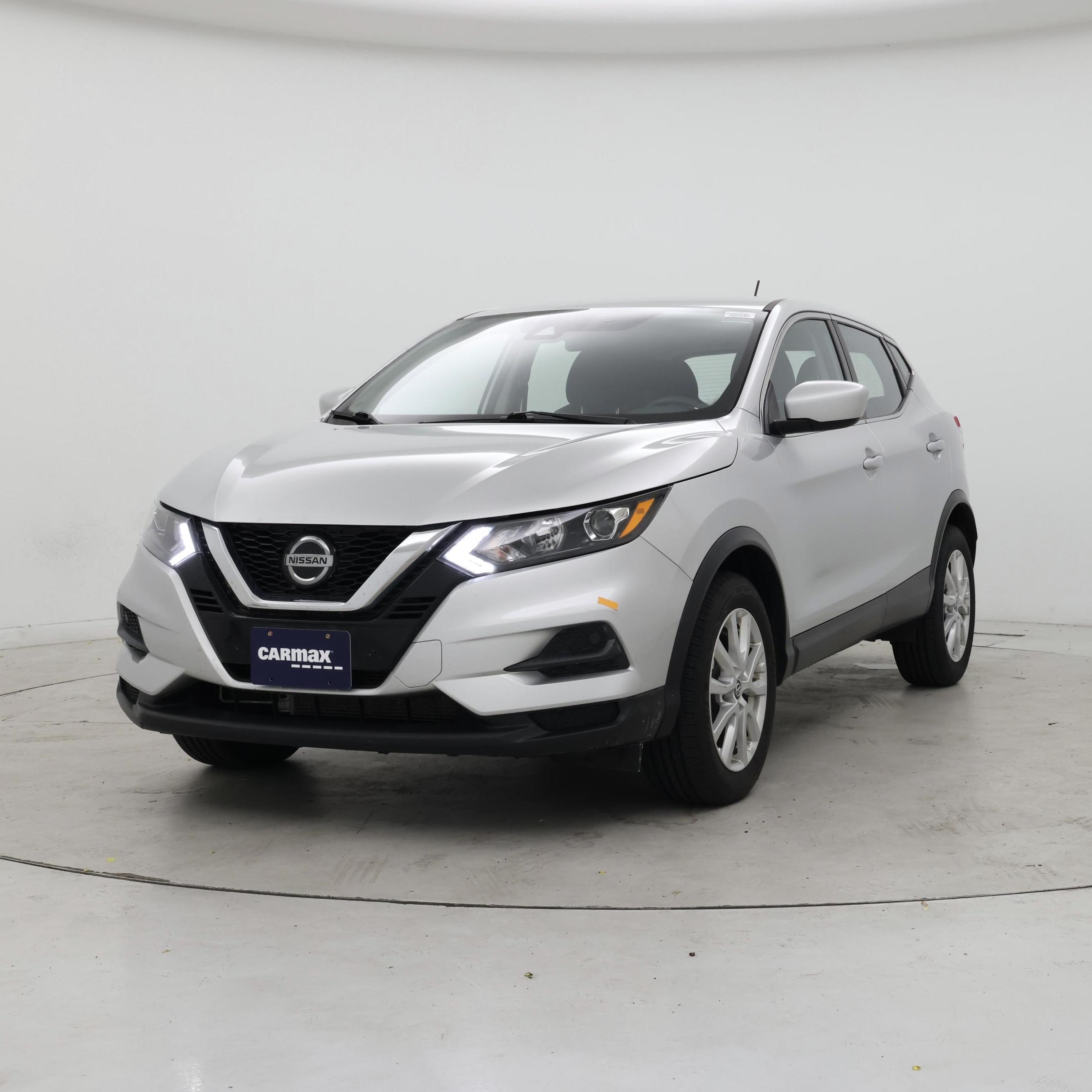 Thumbnail: 2021 Nissan Rogue Sport - 4