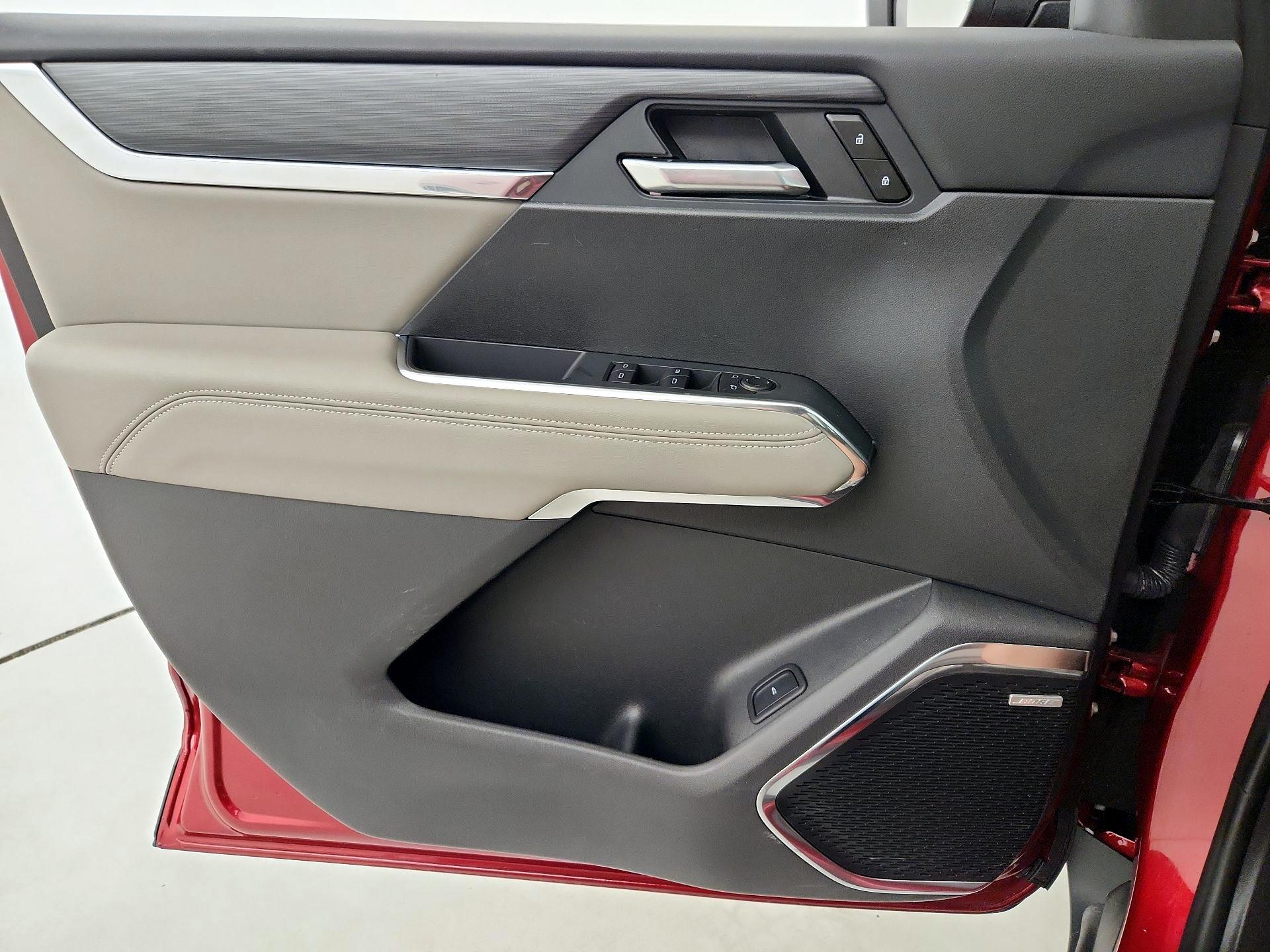 Thumbnail: 2025 GMC Acadia - 12
