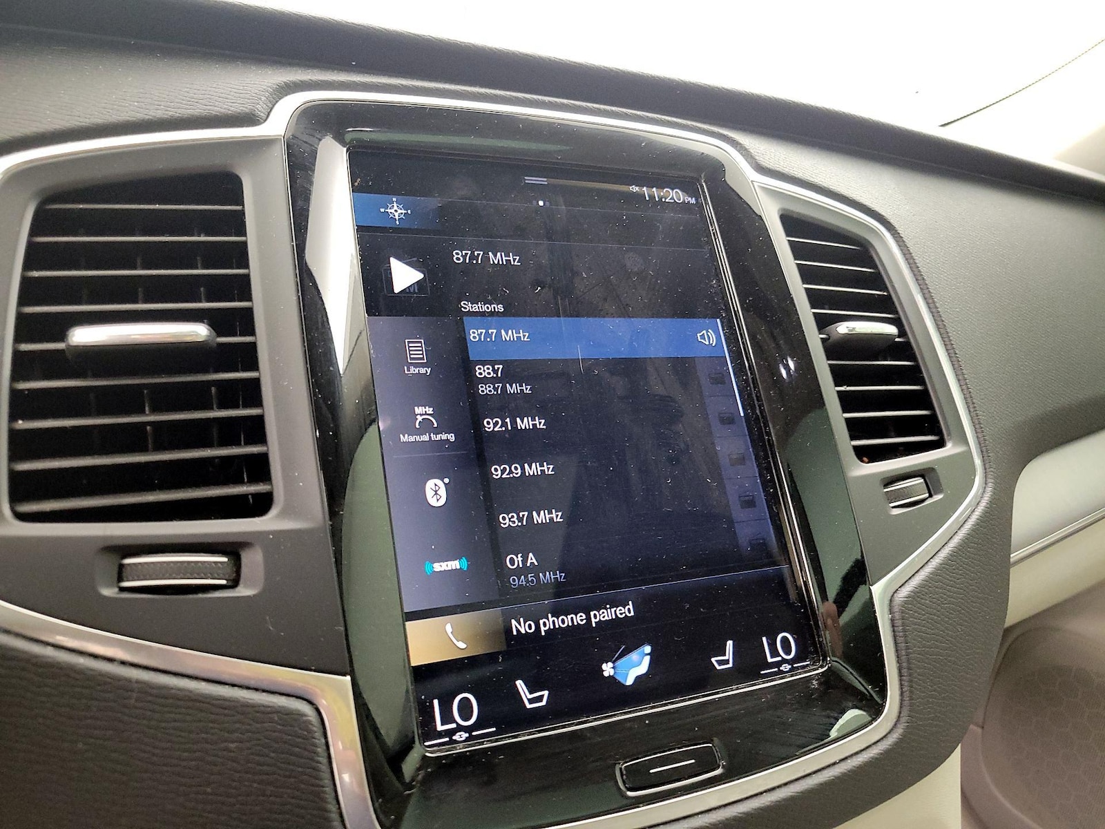 2022 Volvo XC90 Momentum - Photo 16