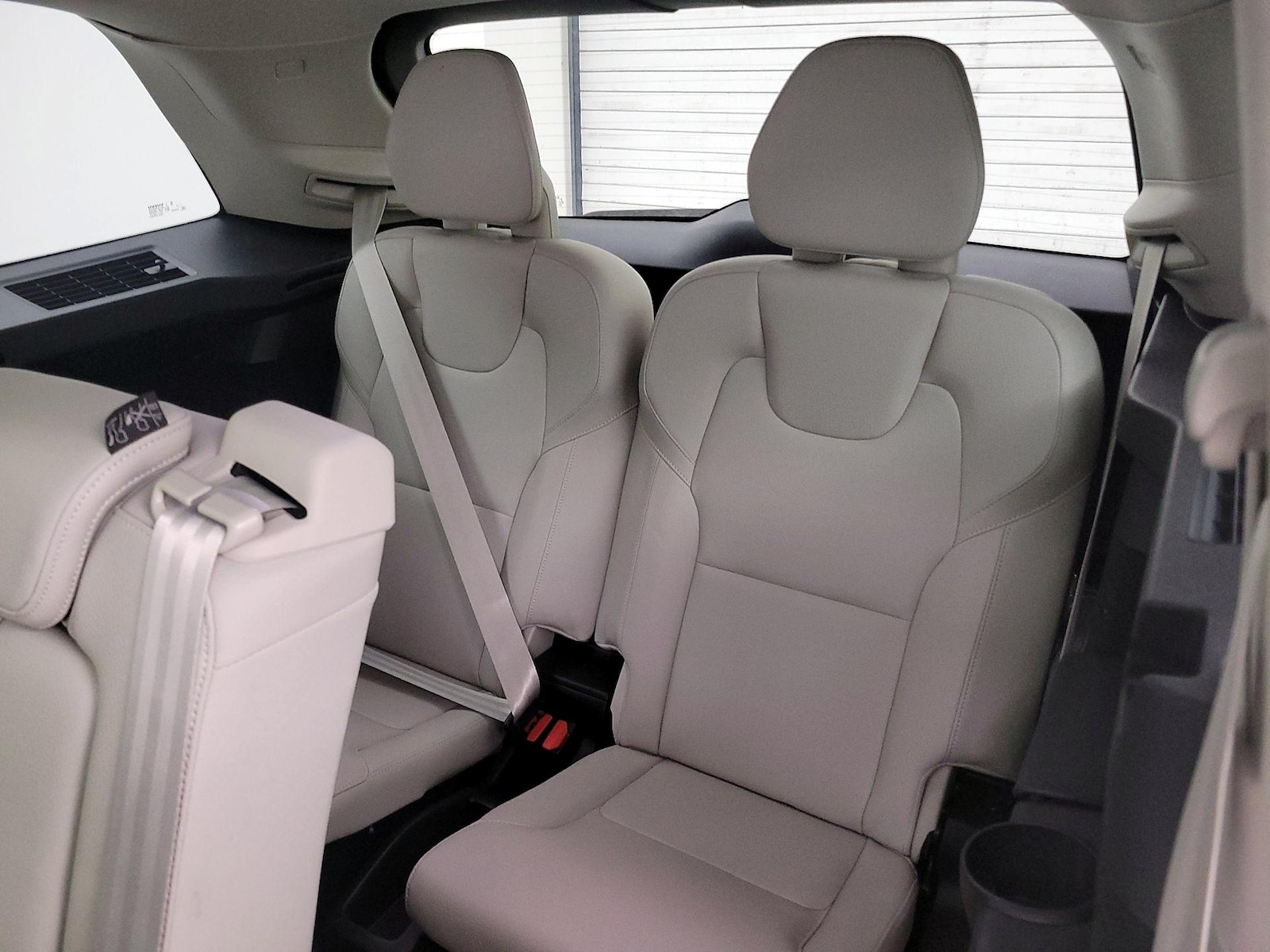 2022 Volvo XC90 Momentum - Photo 22