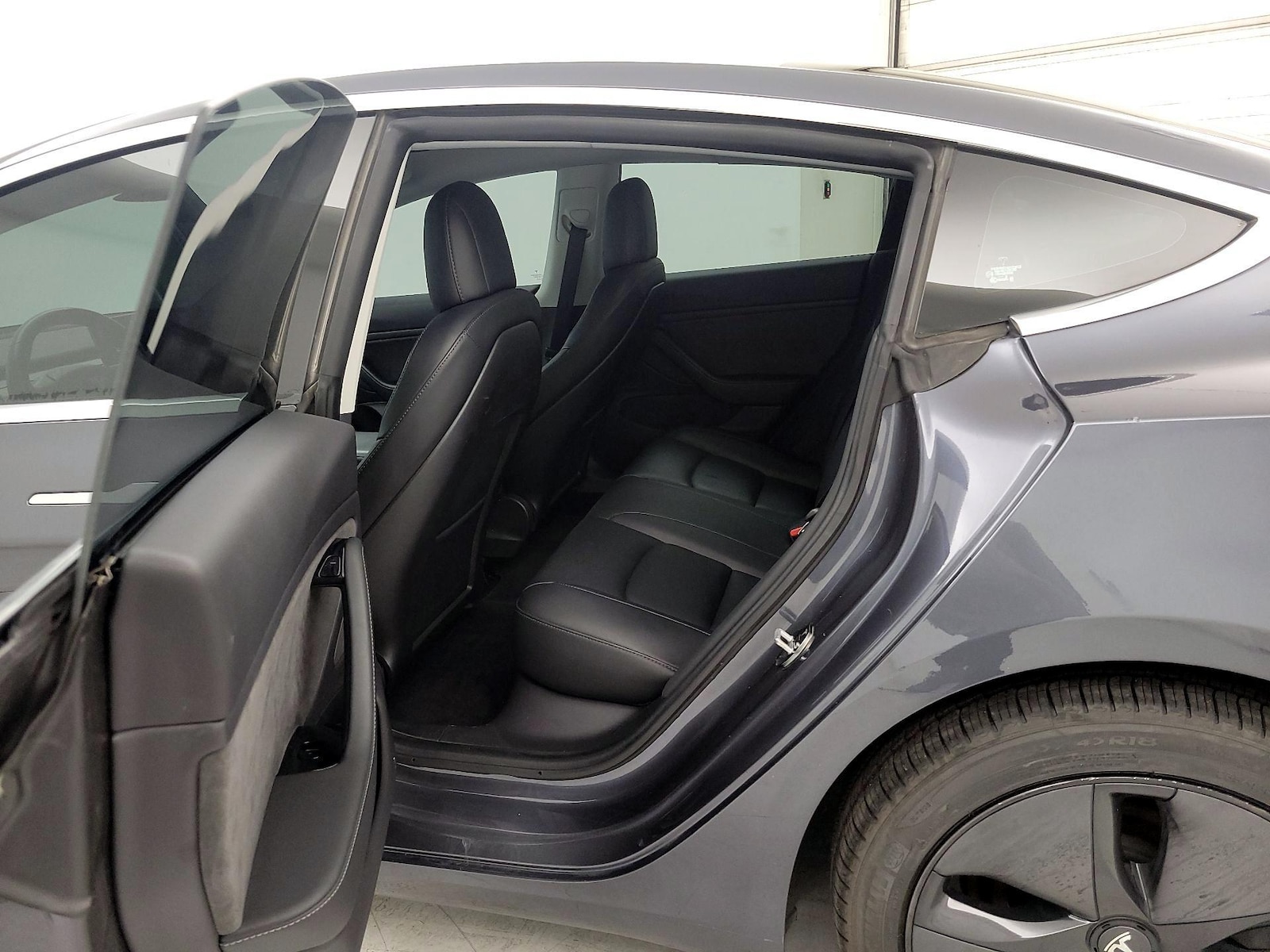 2019 Tesla Model 3 Long Range - Photo 19