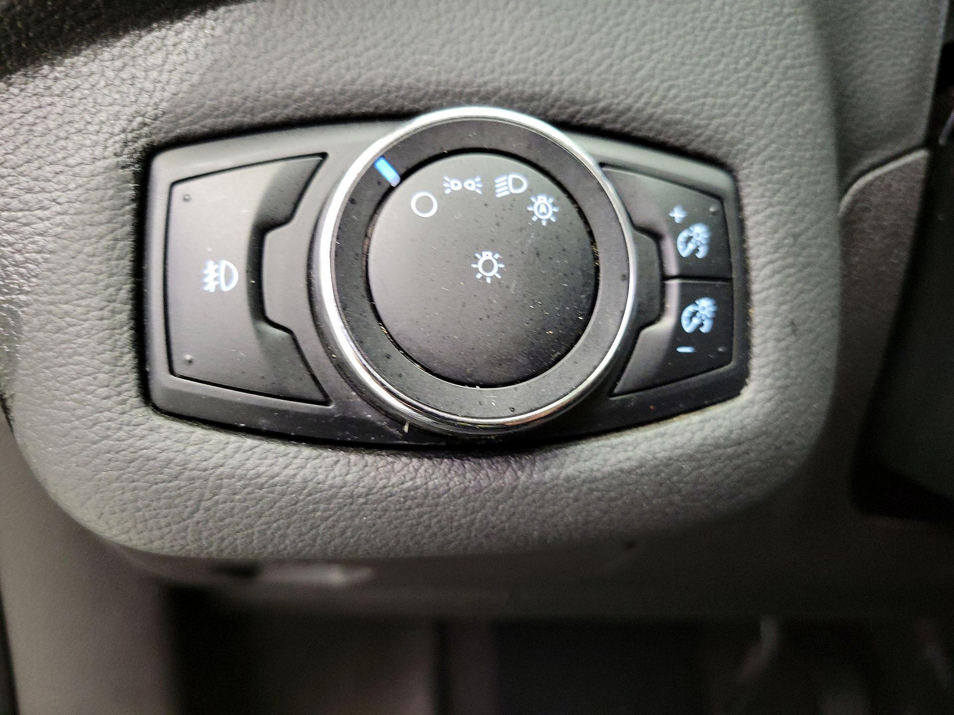 Thumbnail: 2014 Ford Escape - 13