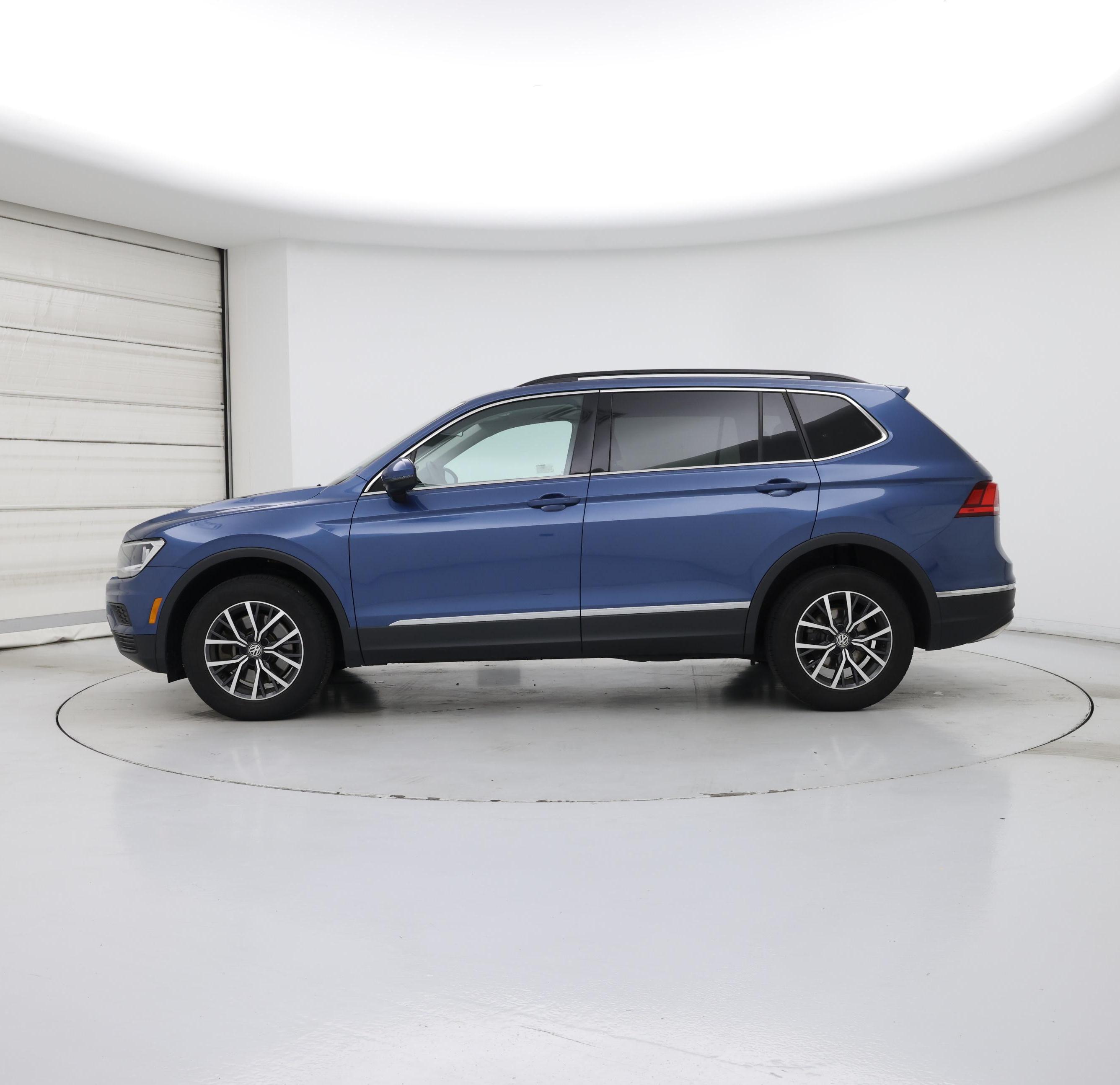 Thumbnail: 2020 Volkswagen Tiguan - 3