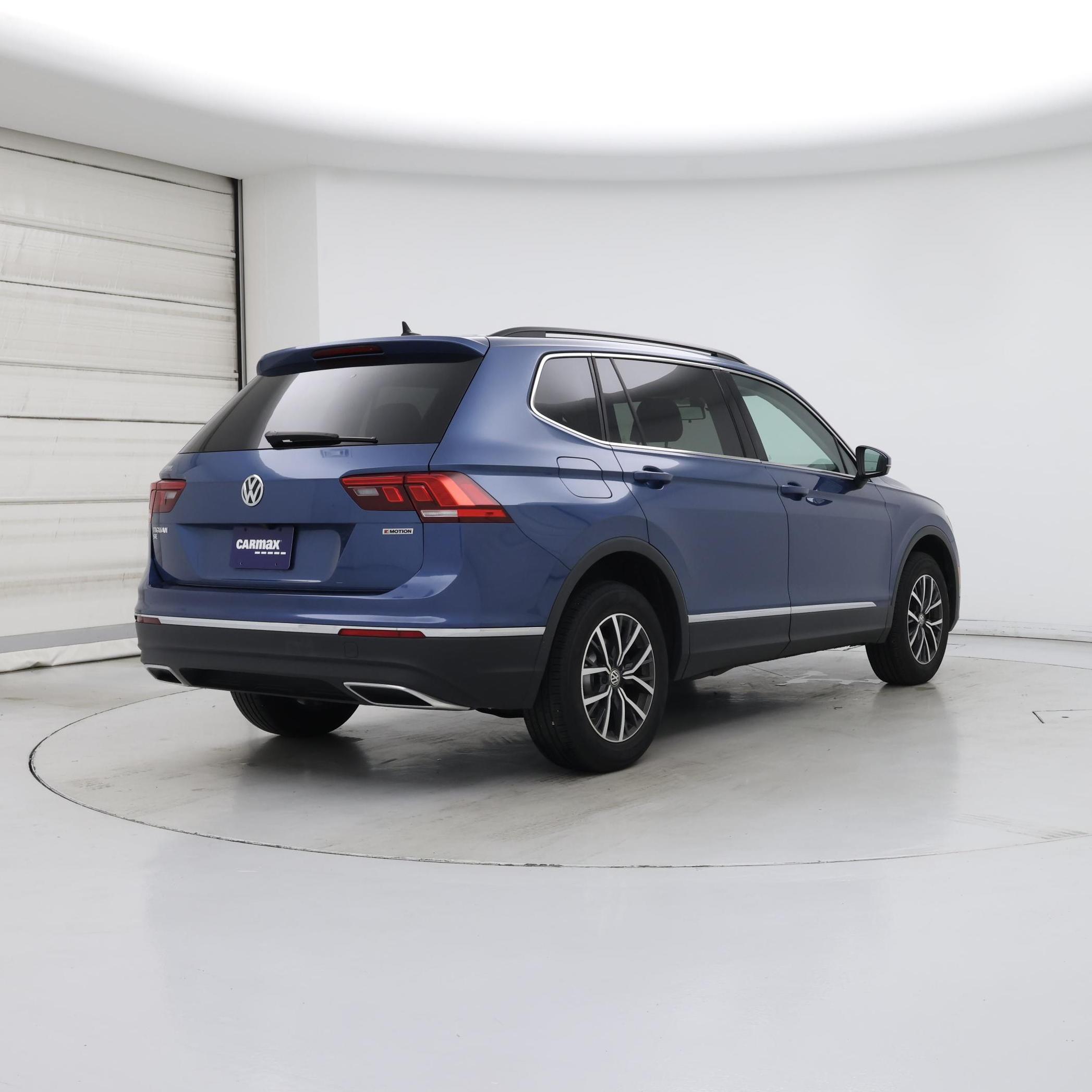 Thumbnail: 2020 Volkswagen Tiguan - 8