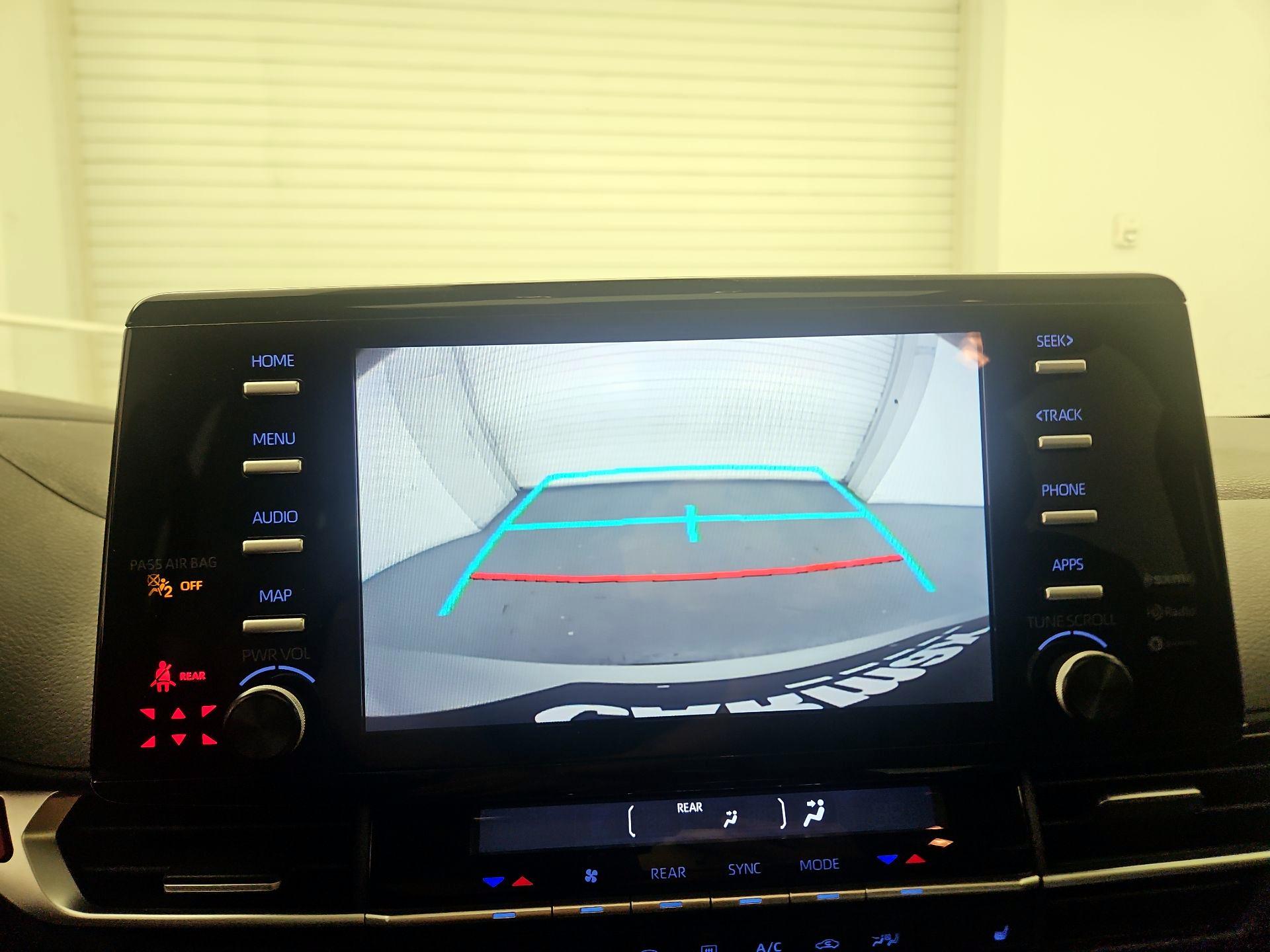 Thumbnail: 2022 Toyota Sienna - 14
