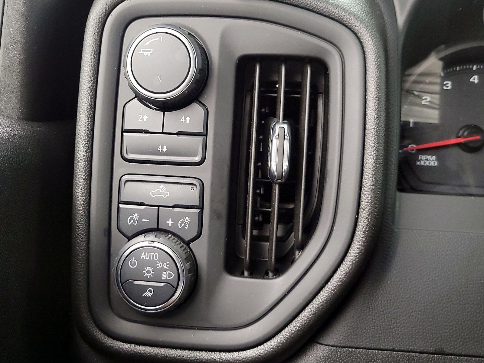 2021 Chevrolet Silverado 2500HD Custom - Photo 14