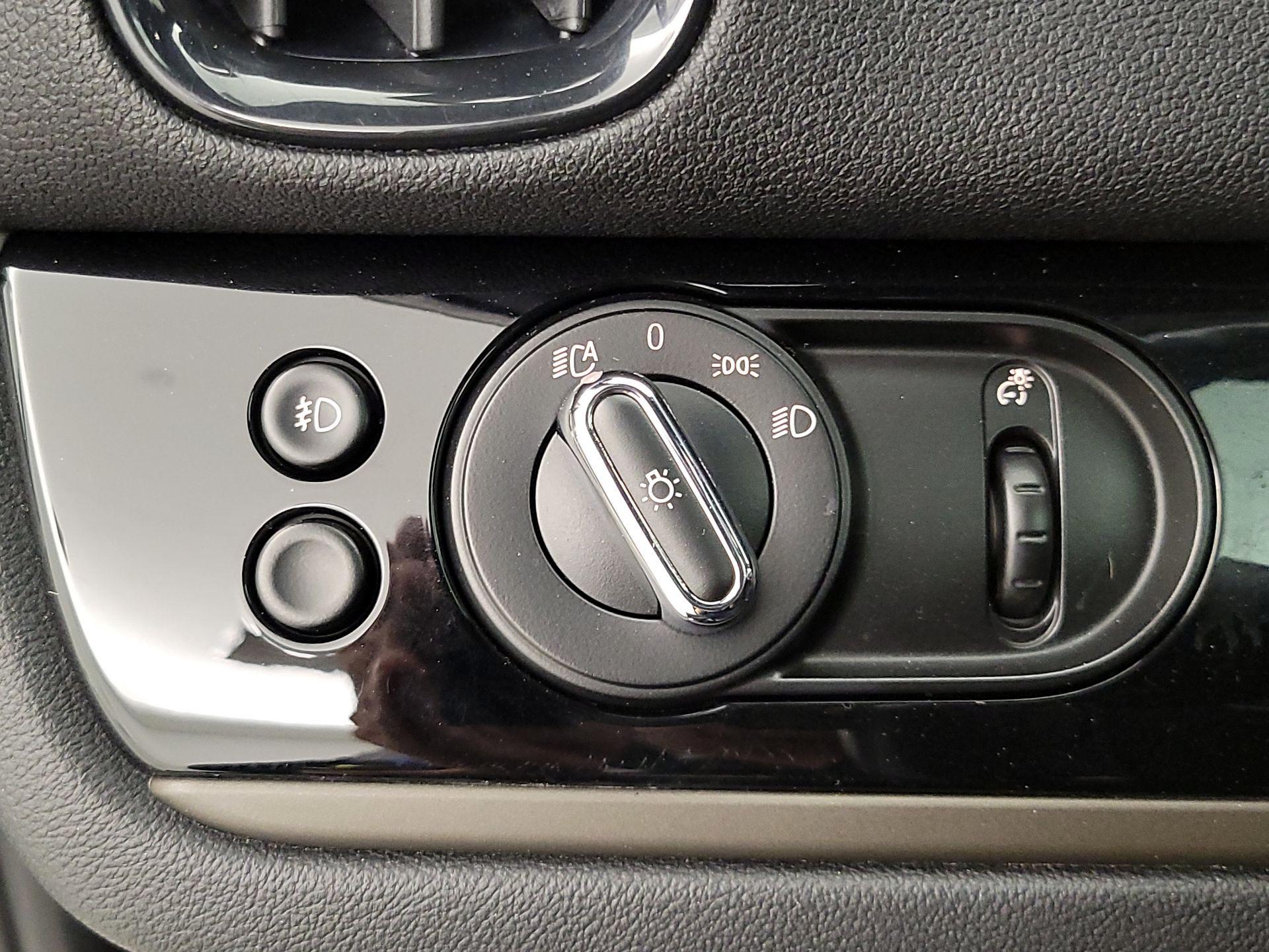 Thumbnail: 2019 MINI Cooper Countryman - 13