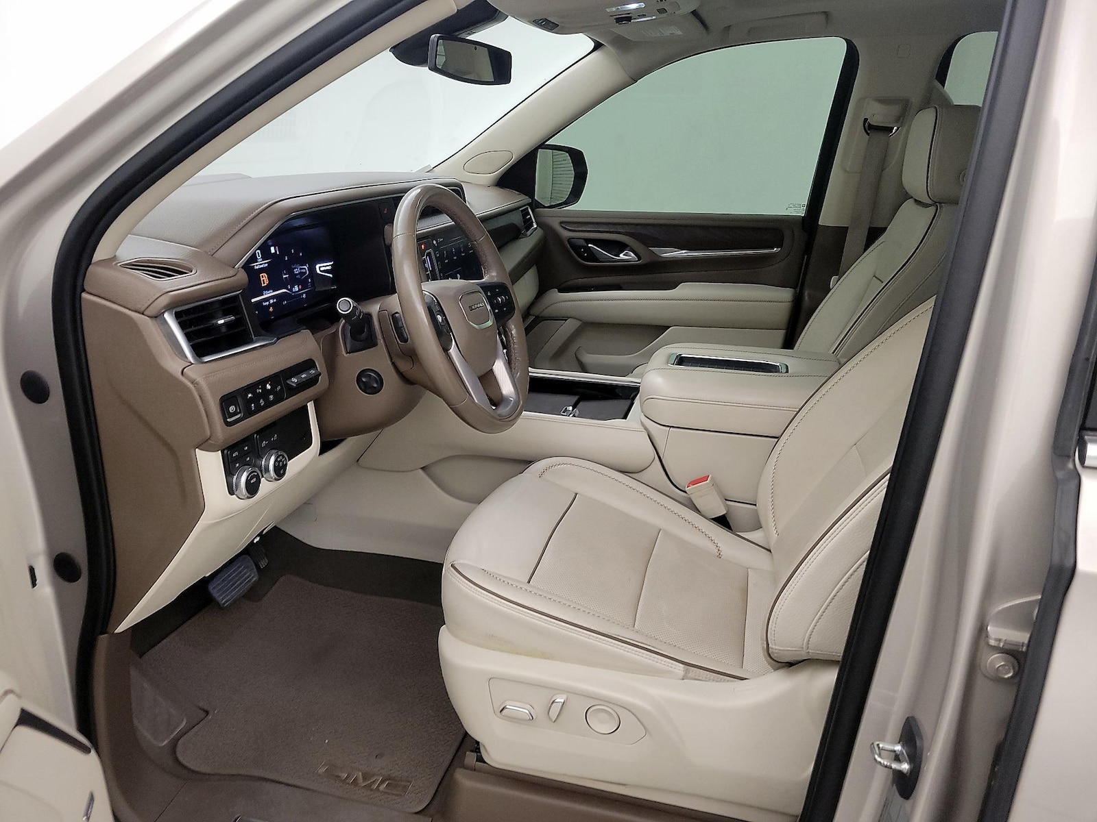 2022 GMC Yukon XL Denali - Photo 12