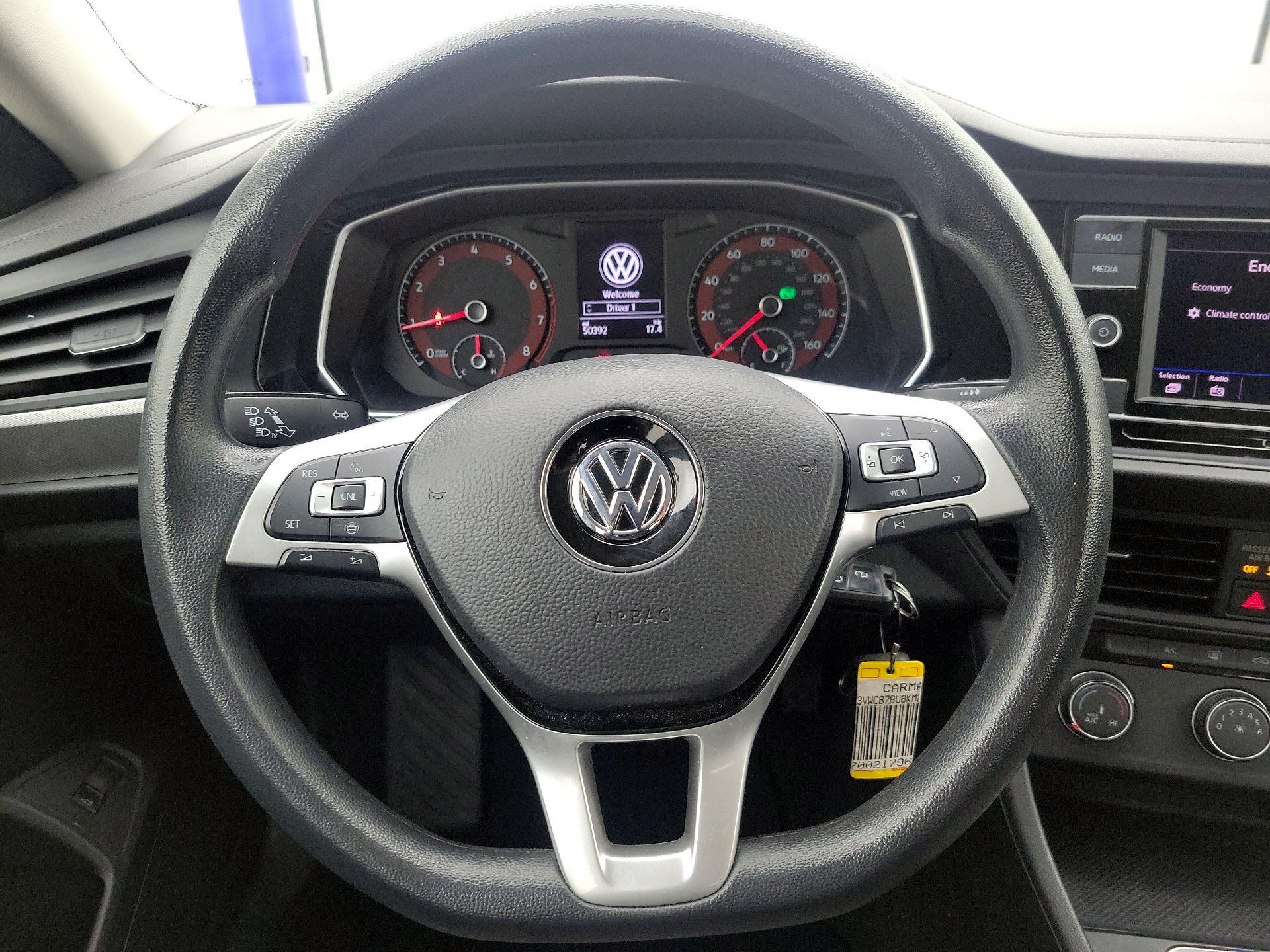 Thumbnail: 2019 Volkswagen Jetta - 10