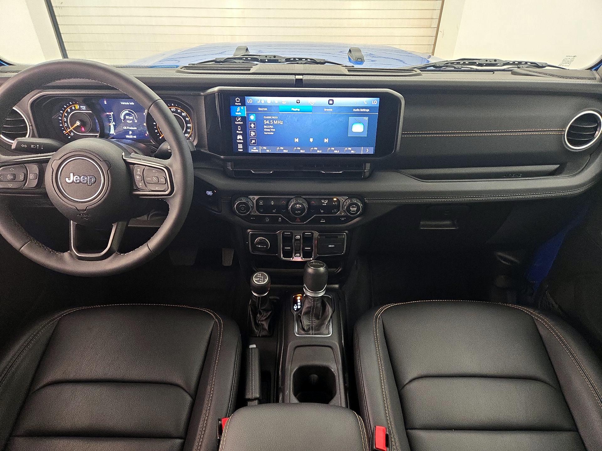 Thumbnail: 2025 Jeep Gladiator - 9