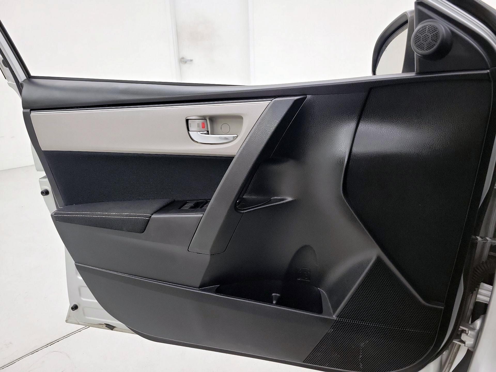 Thumbnail: 2019 Toyota Corolla - 12