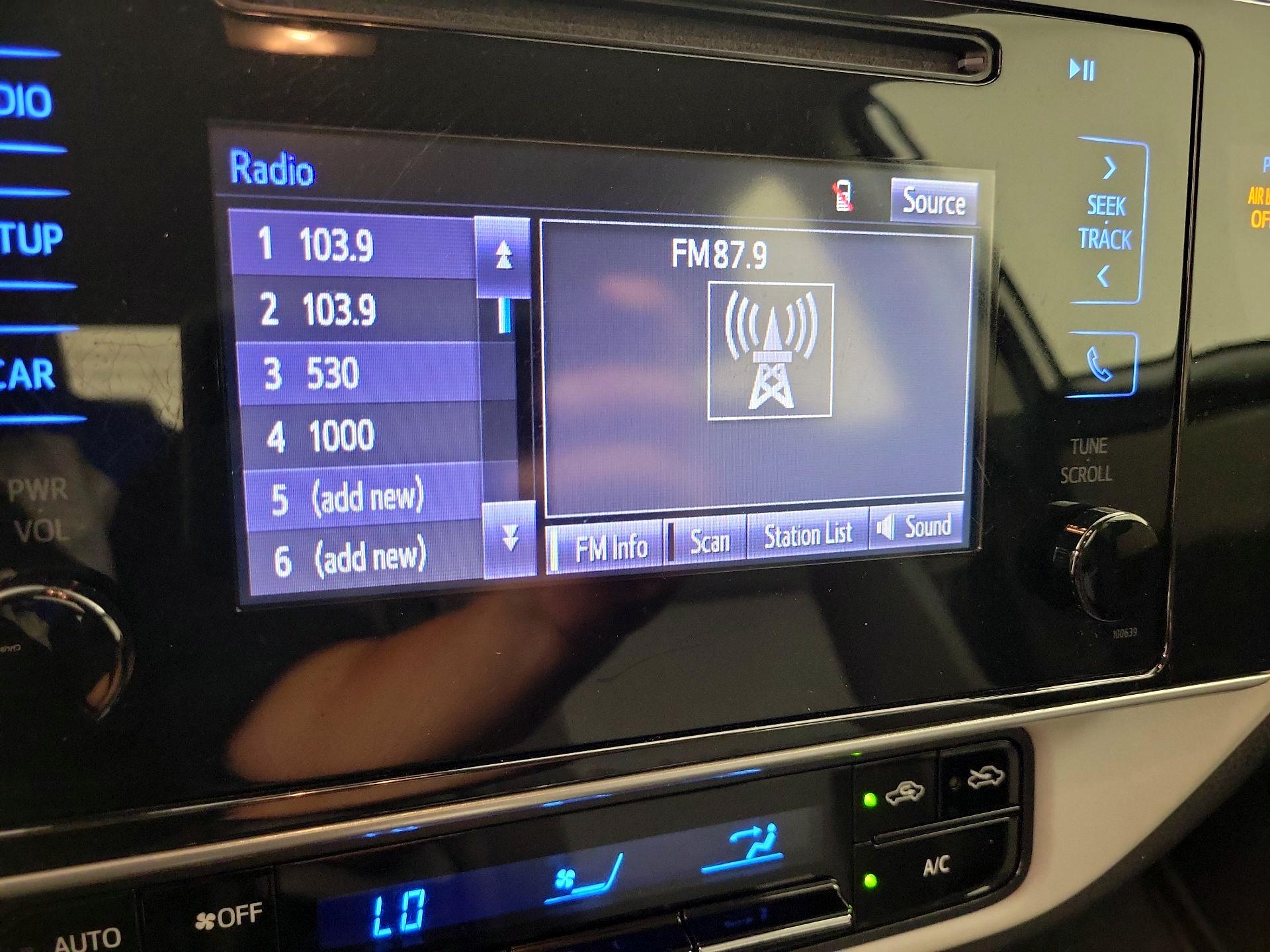 Thumbnail: 2019 Toyota Corolla - 15