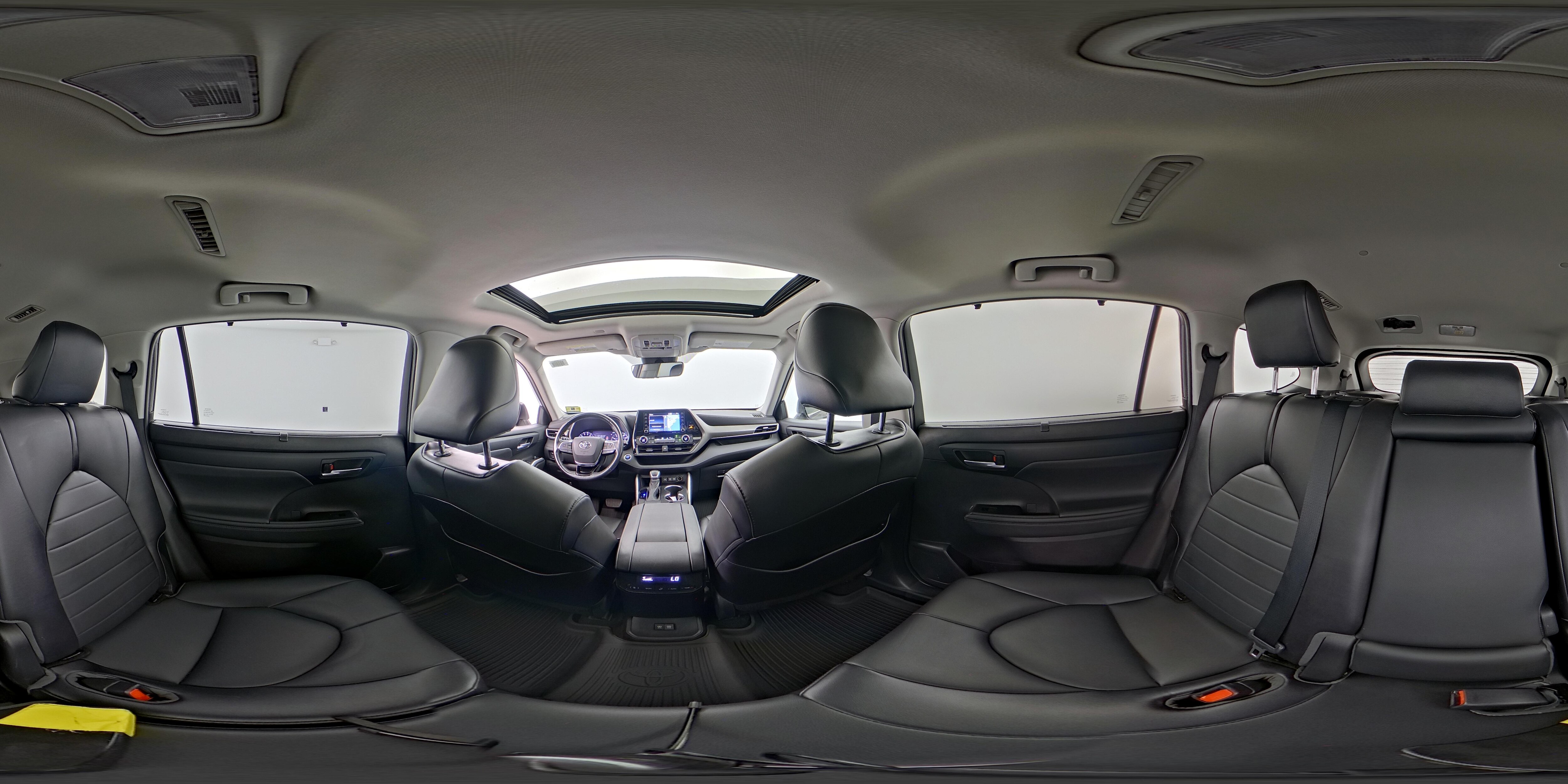 2021 Toyota Highlander XLE - Photo 27
