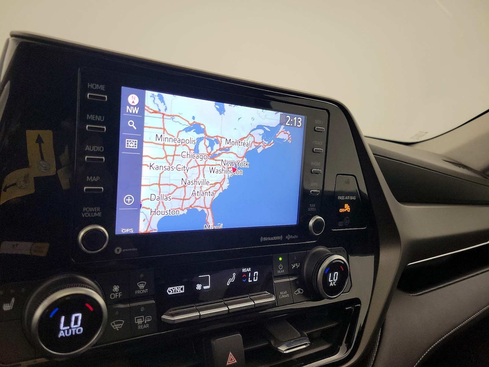 2021 Toyota Highlander XLE - Photo 15