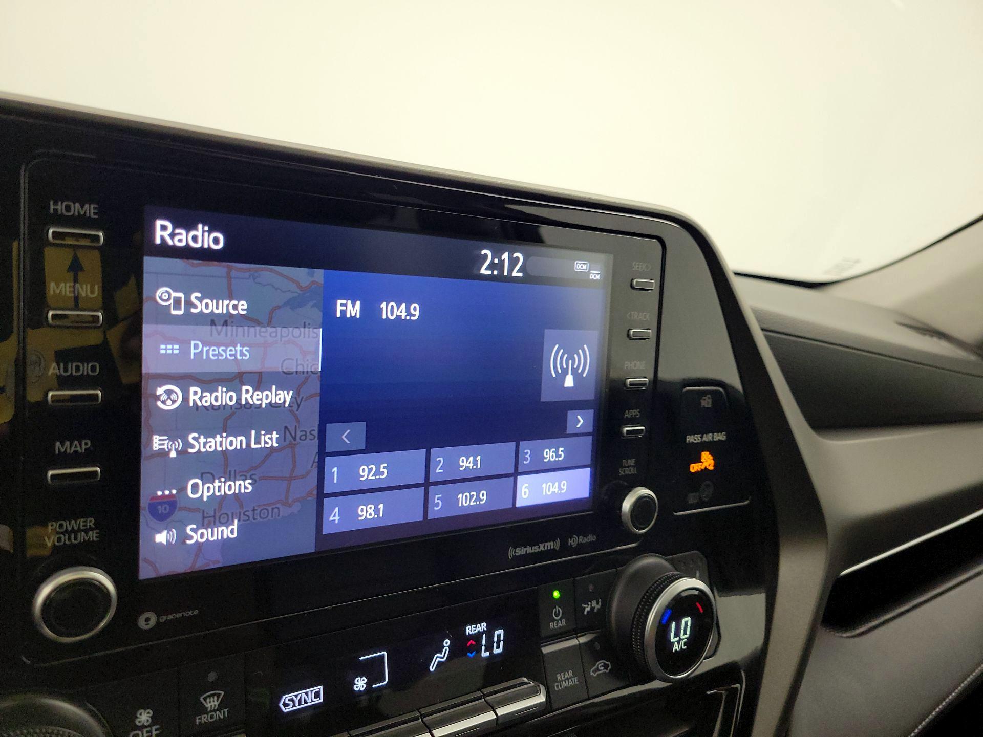 Thumbnail: 2021 Toyota Highlander - 16