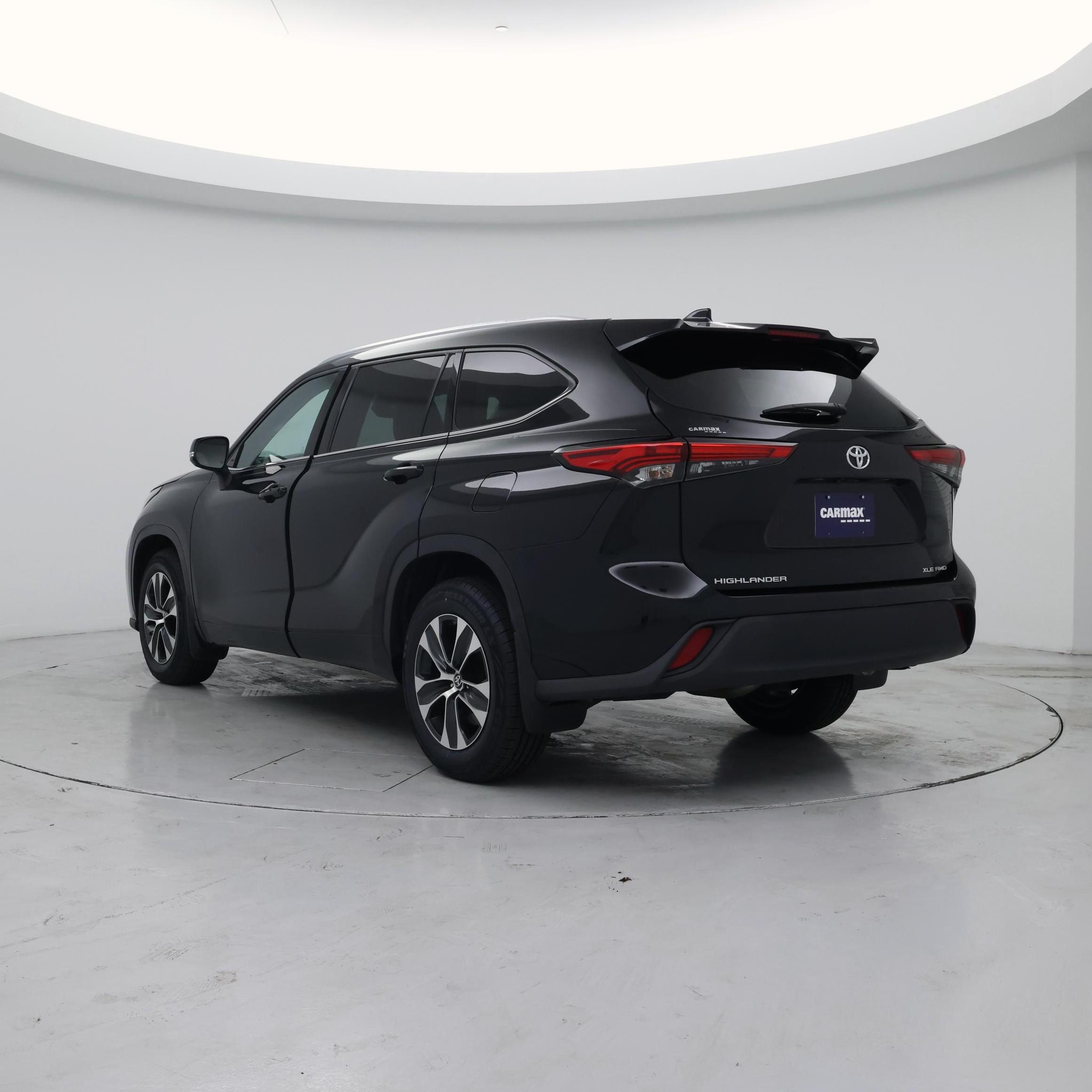 Thumbnail: 2021 Toyota Highlander - 2