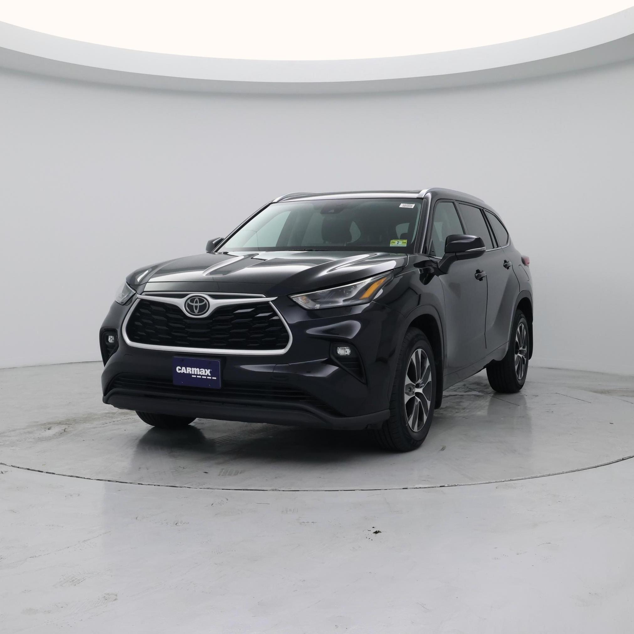 Thumbnail: 2021 Toyota Highlander - 4