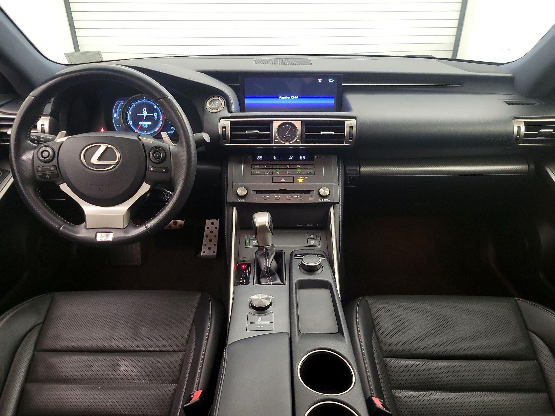 Thumbnail: 2015 Lexus IS - 9