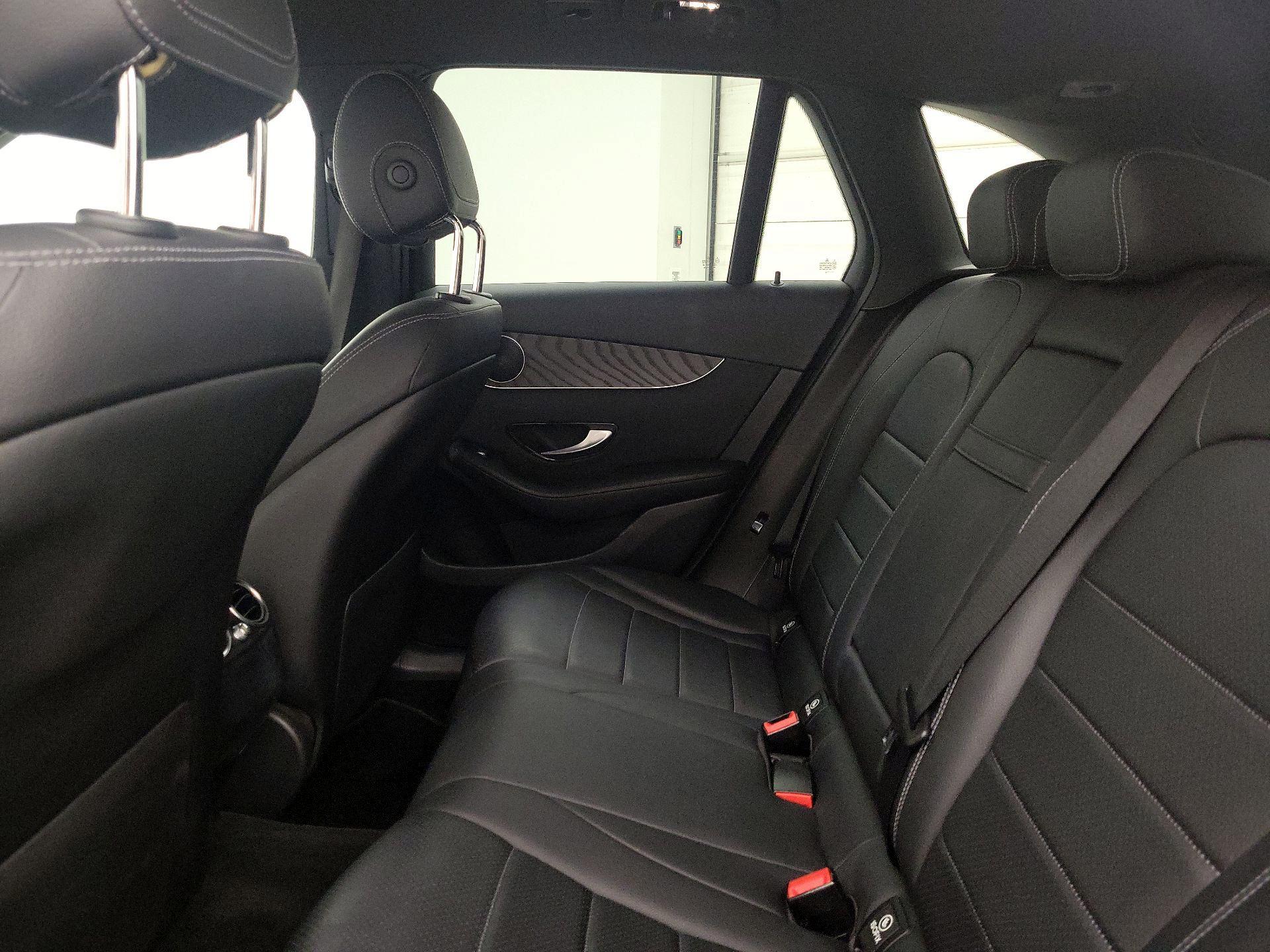 Thumbnail: 2018 Mercedes-Benz GLC - 19