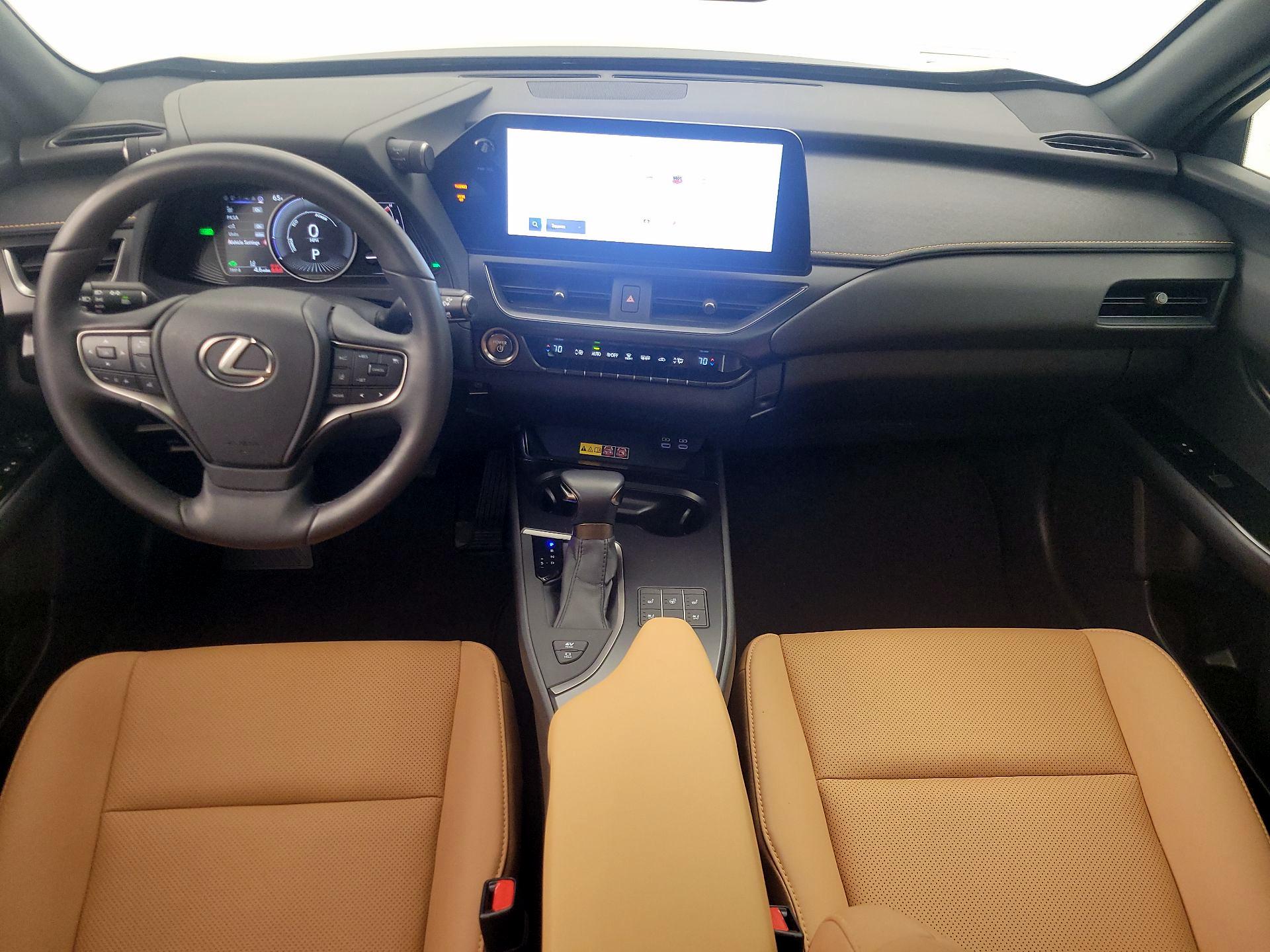 Thumbnail: 2024 Lexus UX - 9