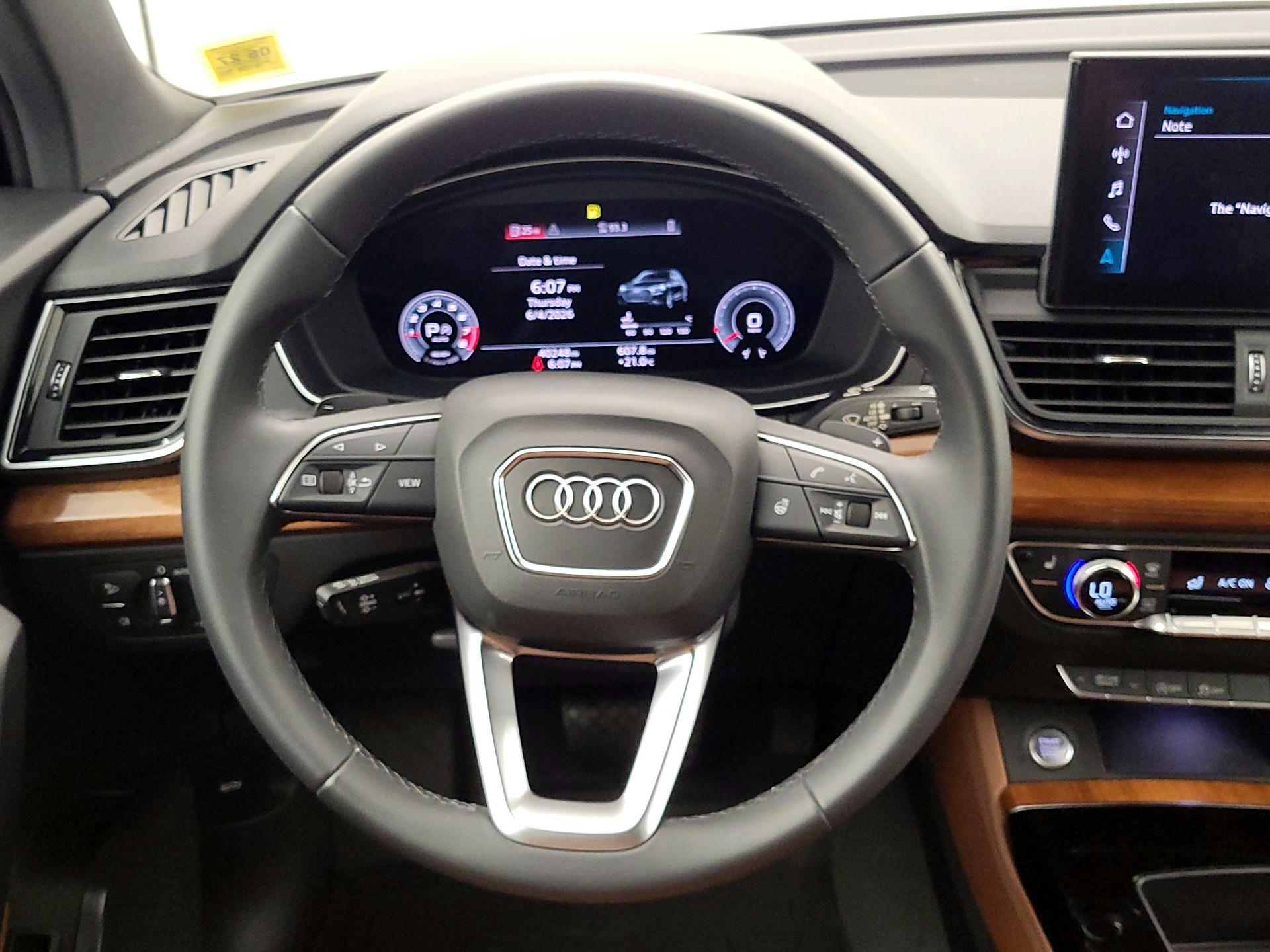 Thumbnail: 2021 Audi Q5 - 10