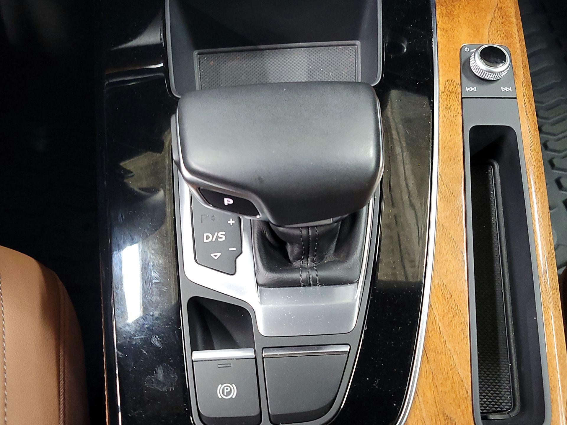 Thumbnail: 2021 Audi Q5 - 17