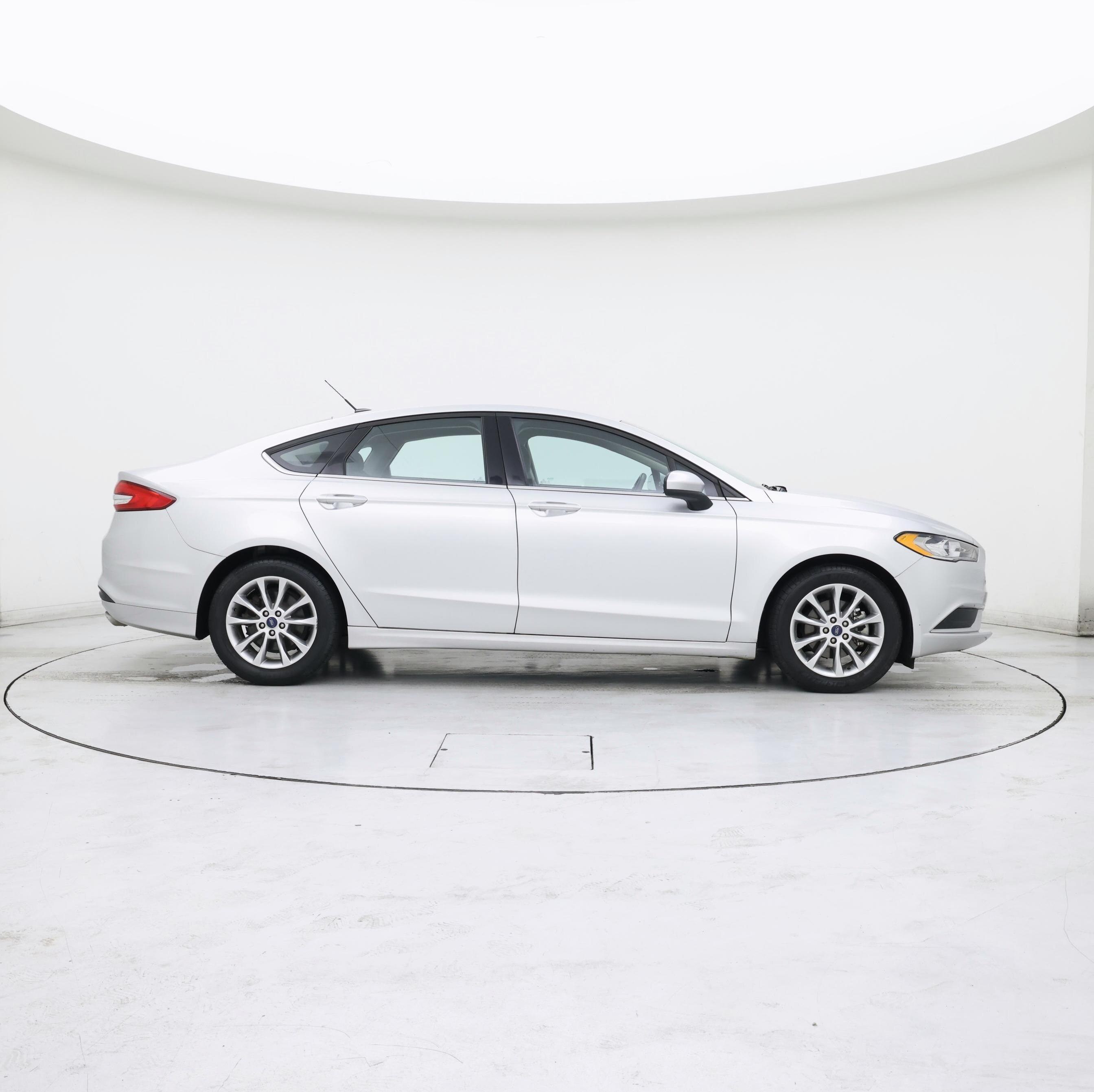 Thumbnail: 2017 Ford Fusion - 7