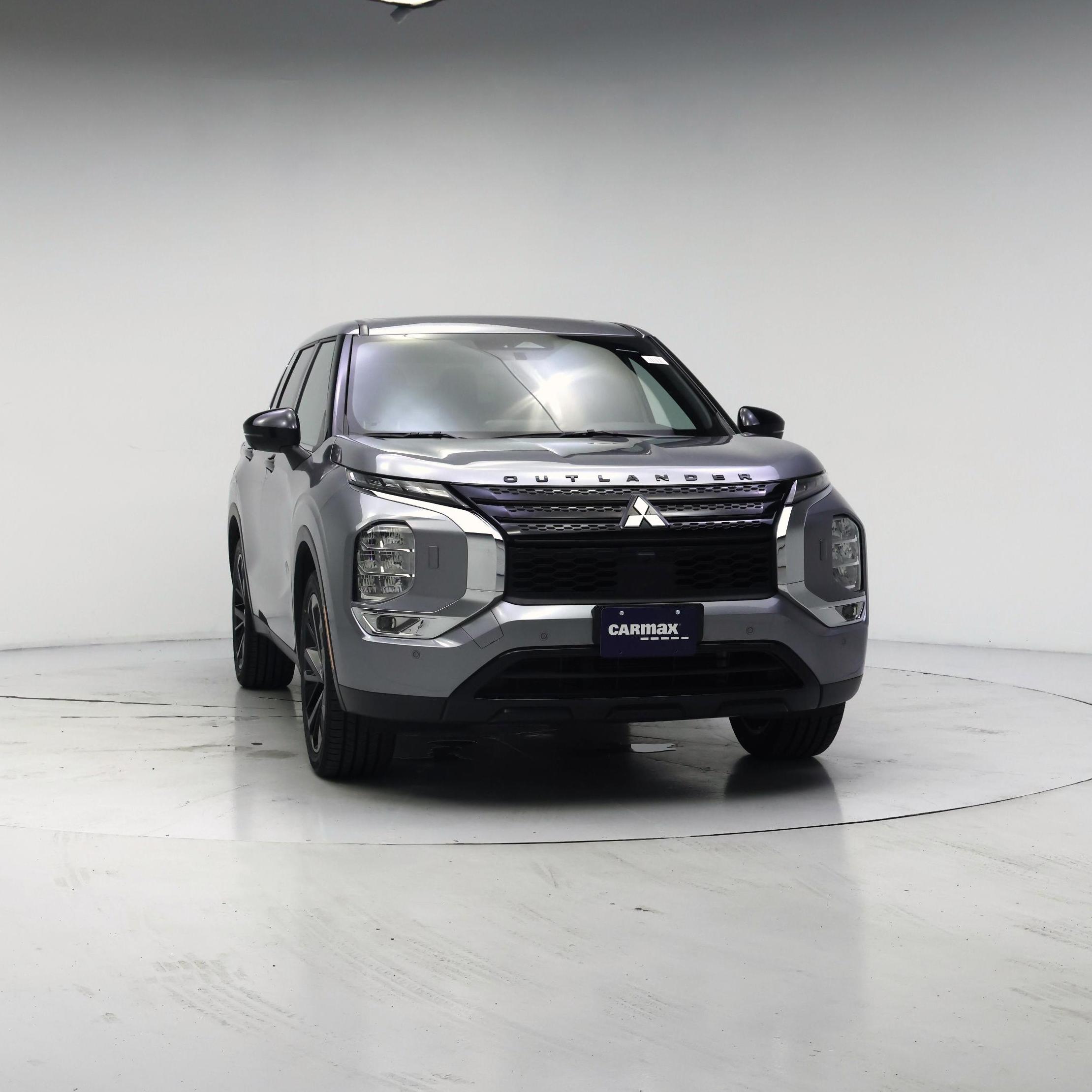 Thumbnail: 2023 Mitsubishi Outlander - 5