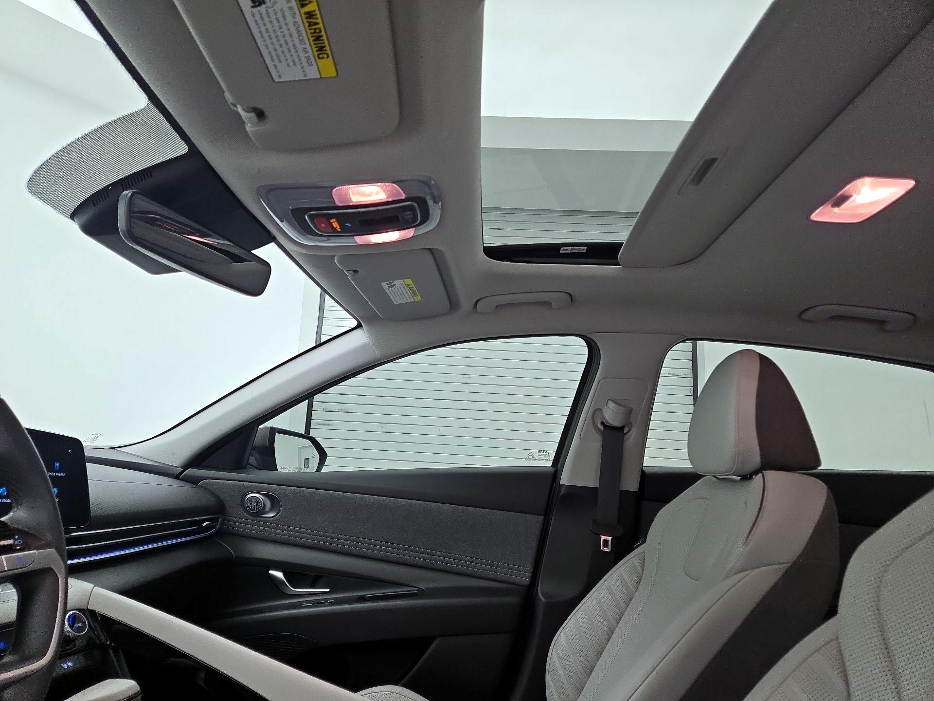 Thumbnail: 2024 Hyundai Elantra - 17