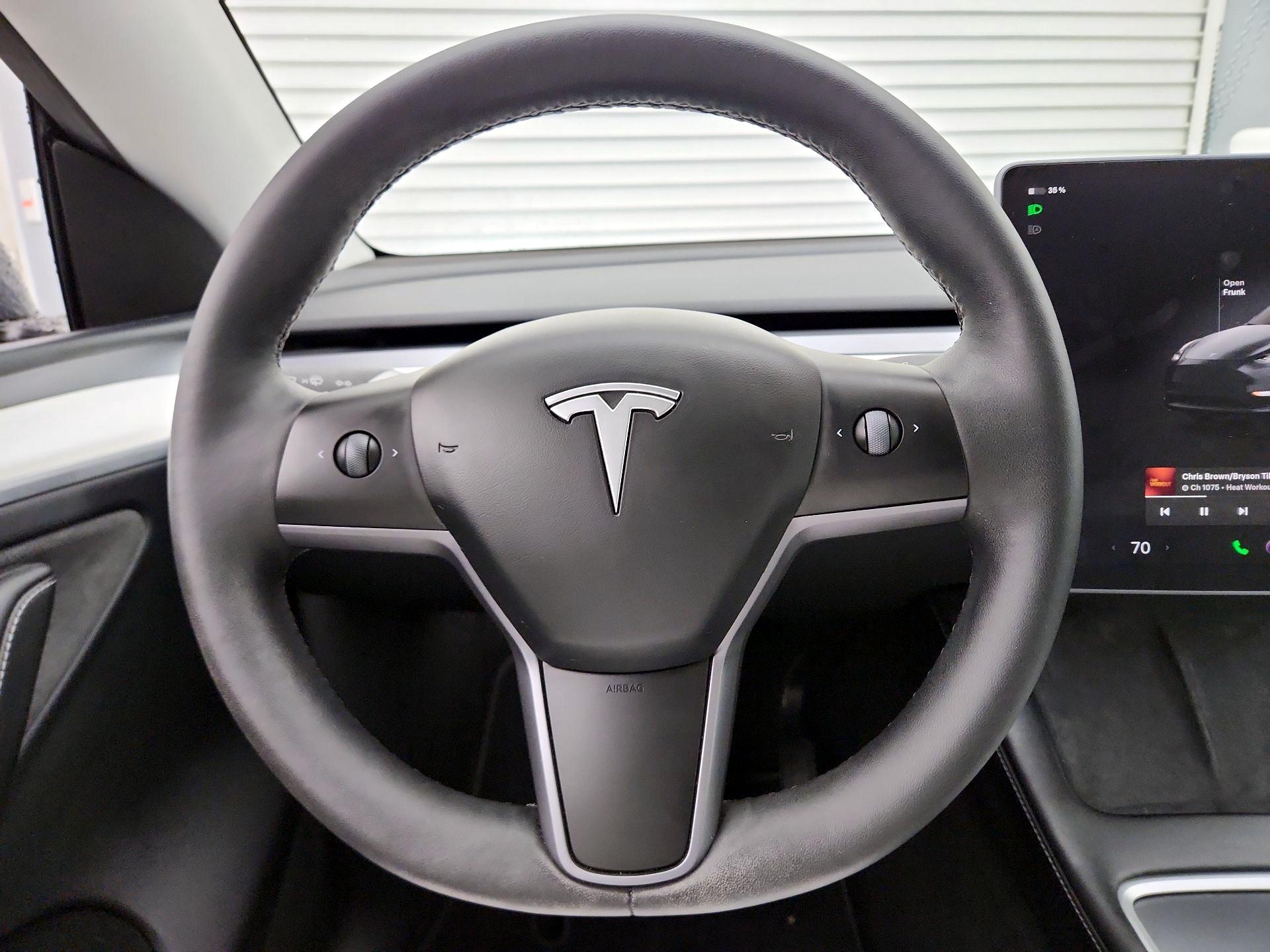 Thumbnail: 2023 Tesla Model Y - 10