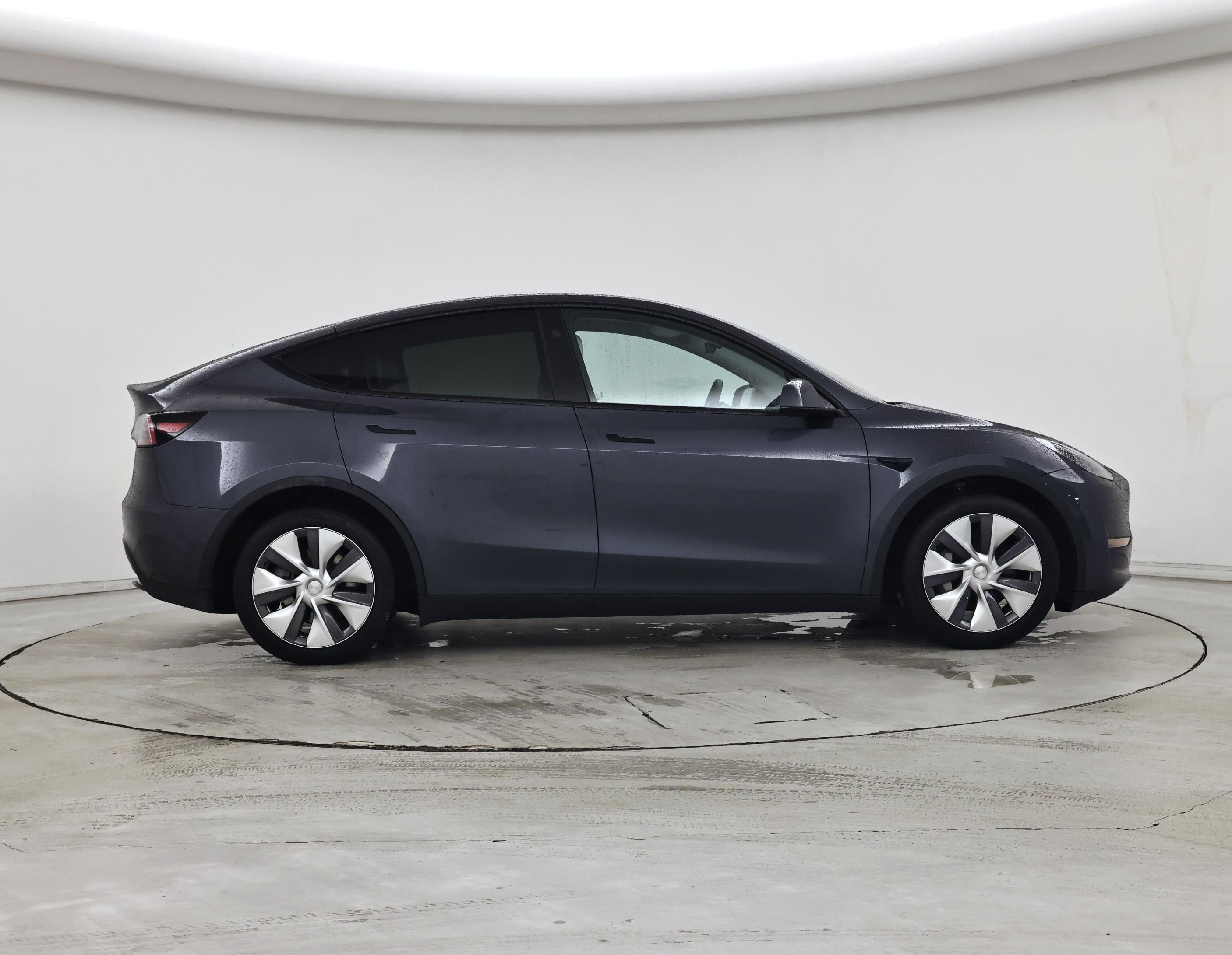 Thumbnail: 2023 Tesla Model Y - 7