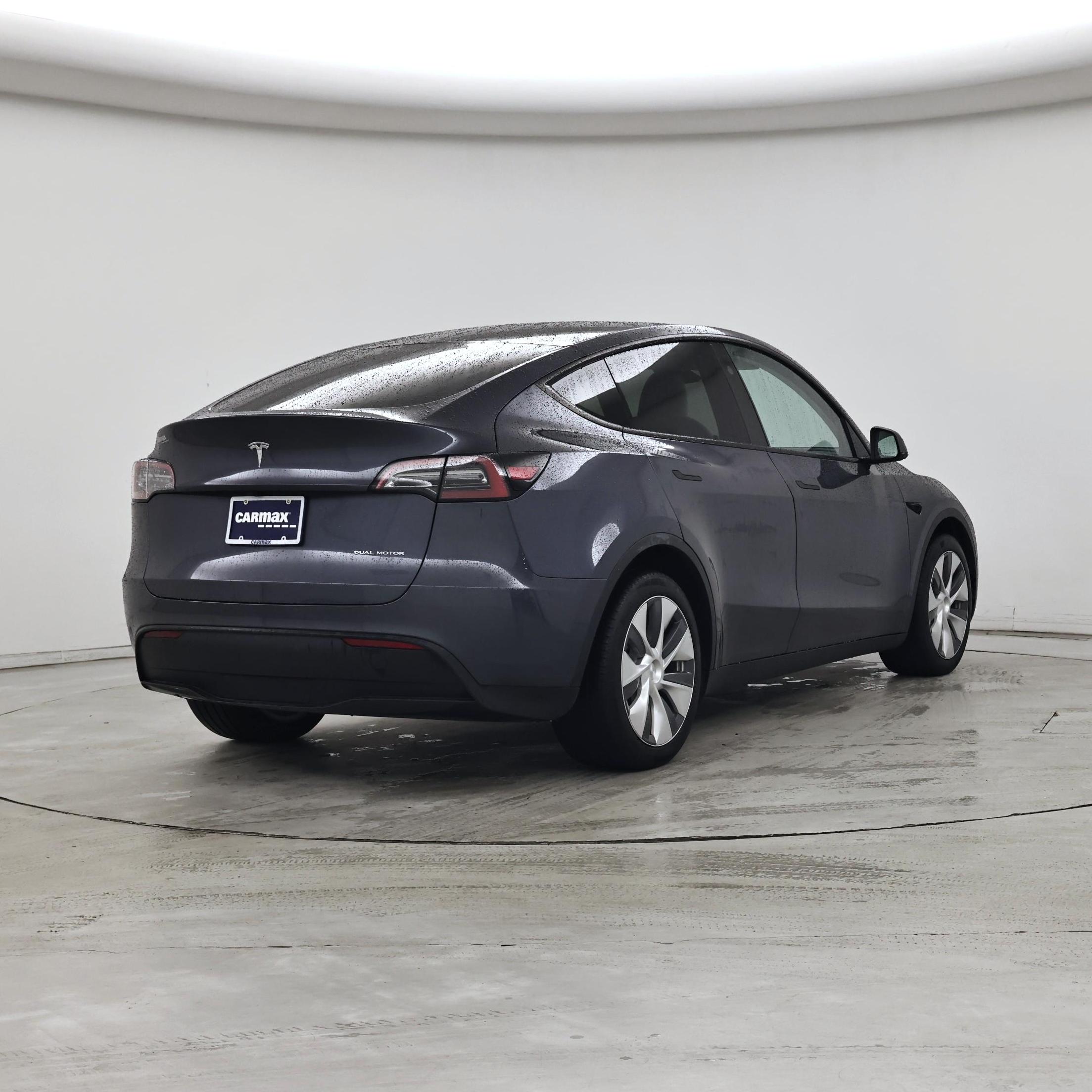 Thumbnail: 2023 Tesla Model Y - 8