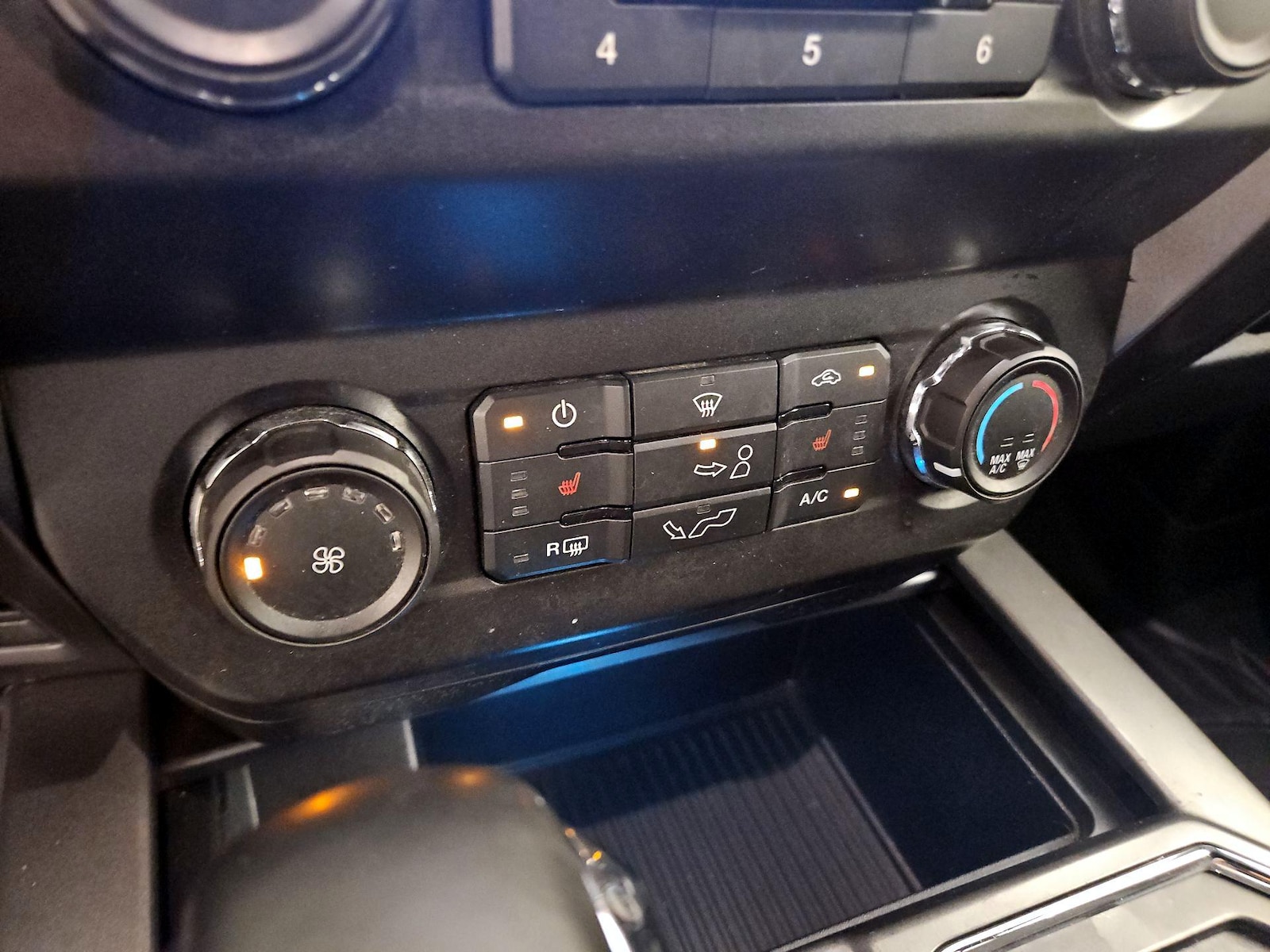 2019 Ford F-150 XLT - Photo 16