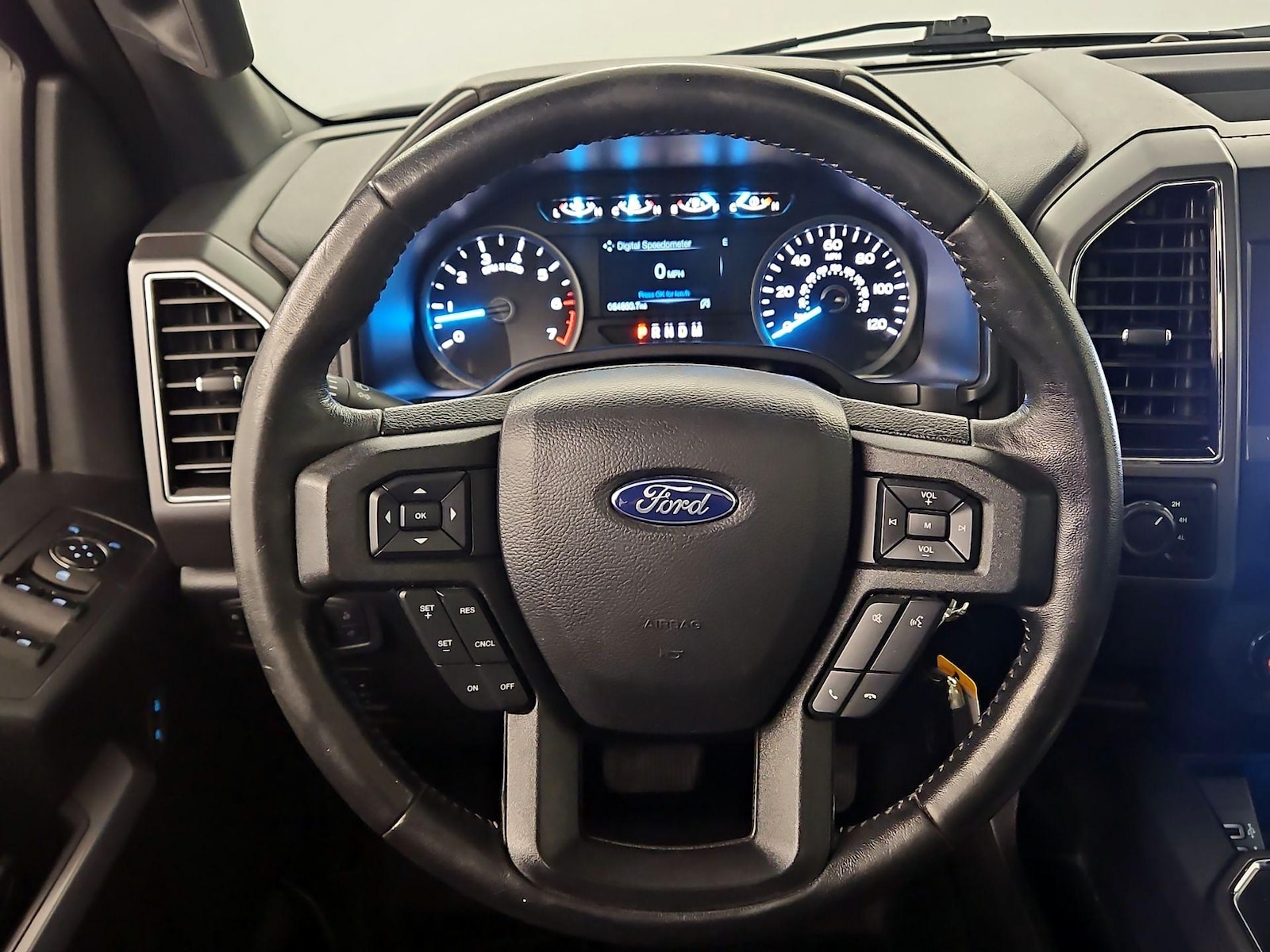 2019 Ford F-150 XLT - Photo 9