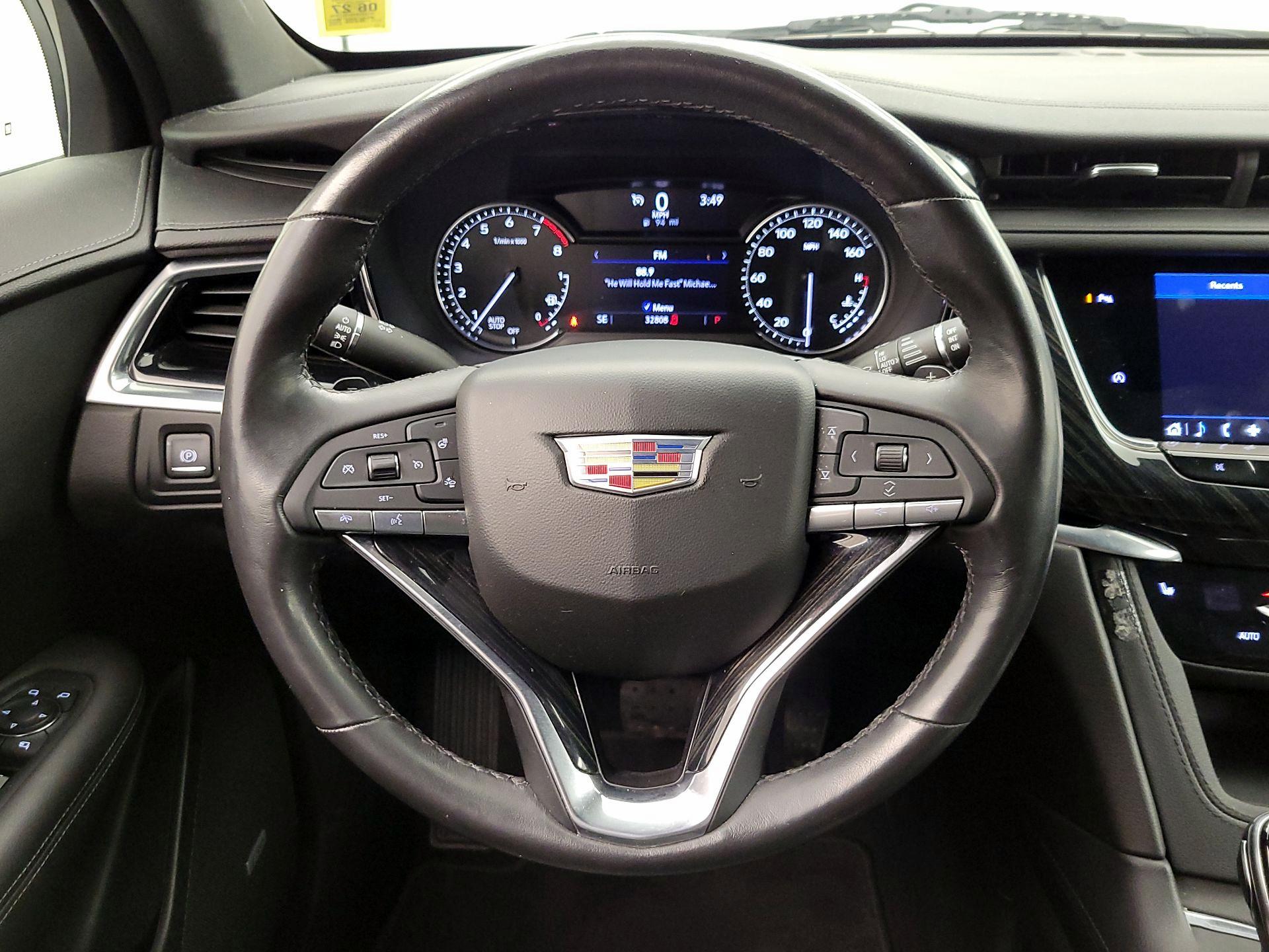 Thumbnail: 2020 Cadillac XT6 - 10