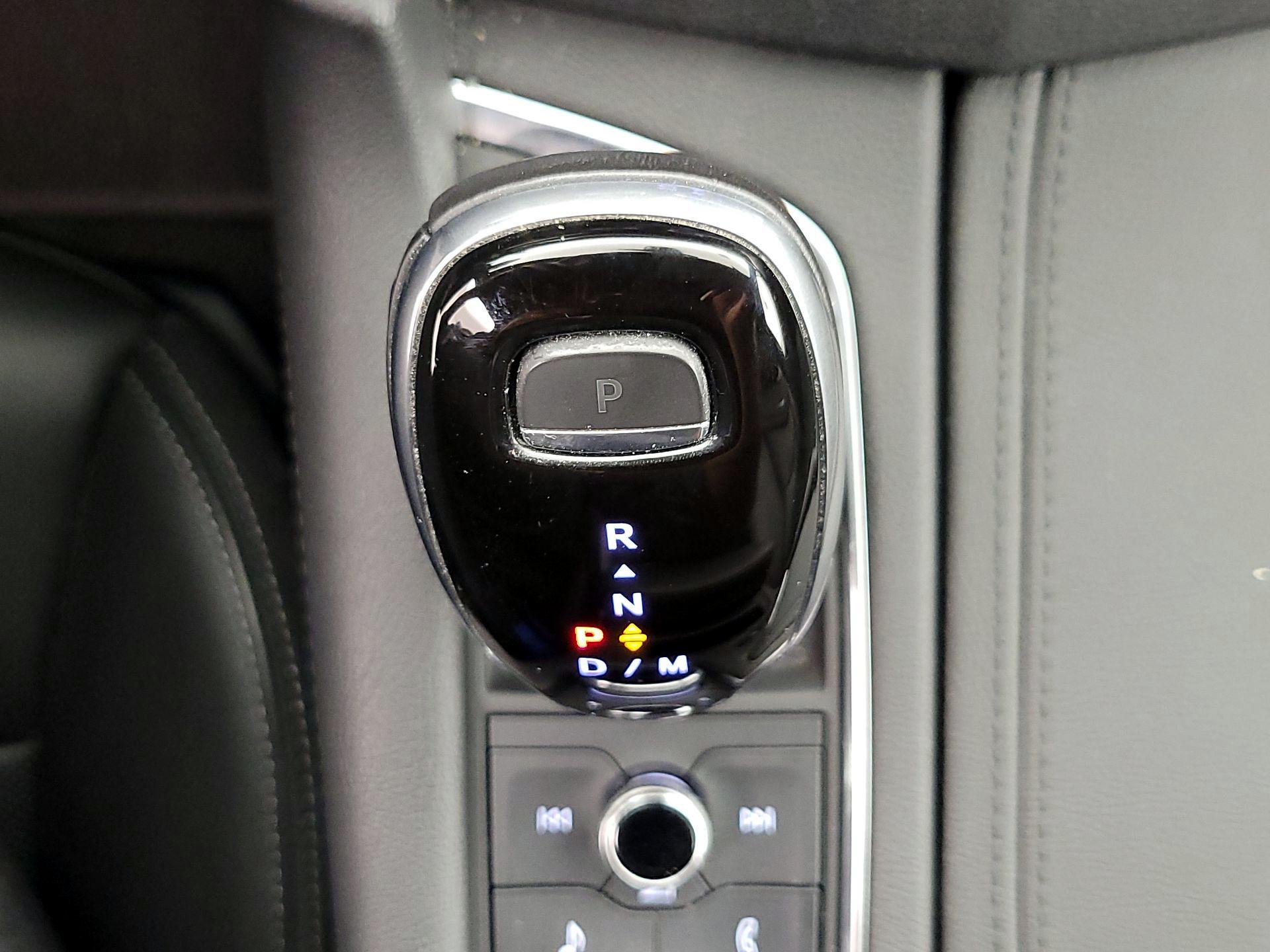 Thumbnail: 2020 Cadillac XT6 - 17