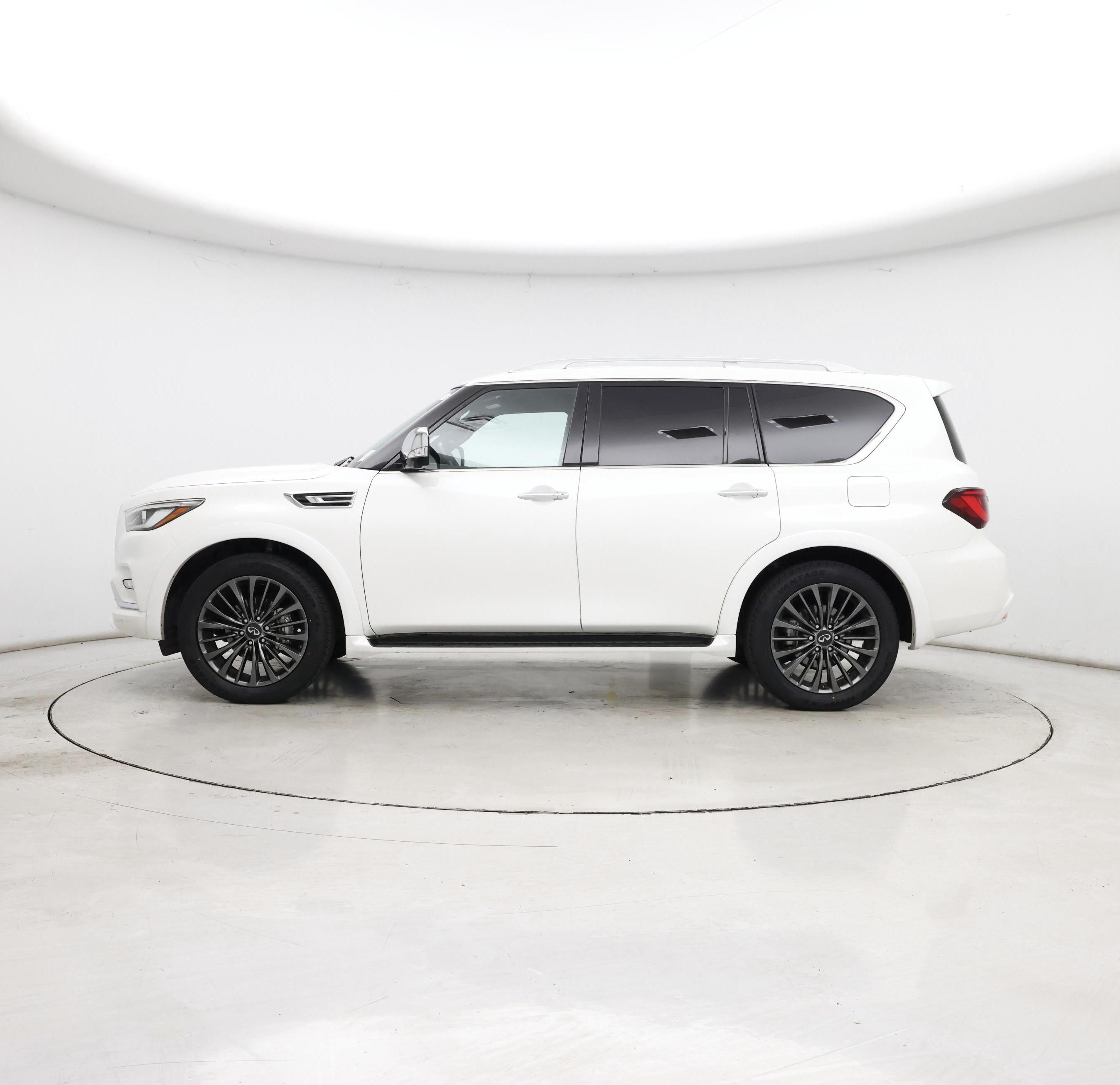 Thumbnail: 2023 INFINITI QX80 - 3
