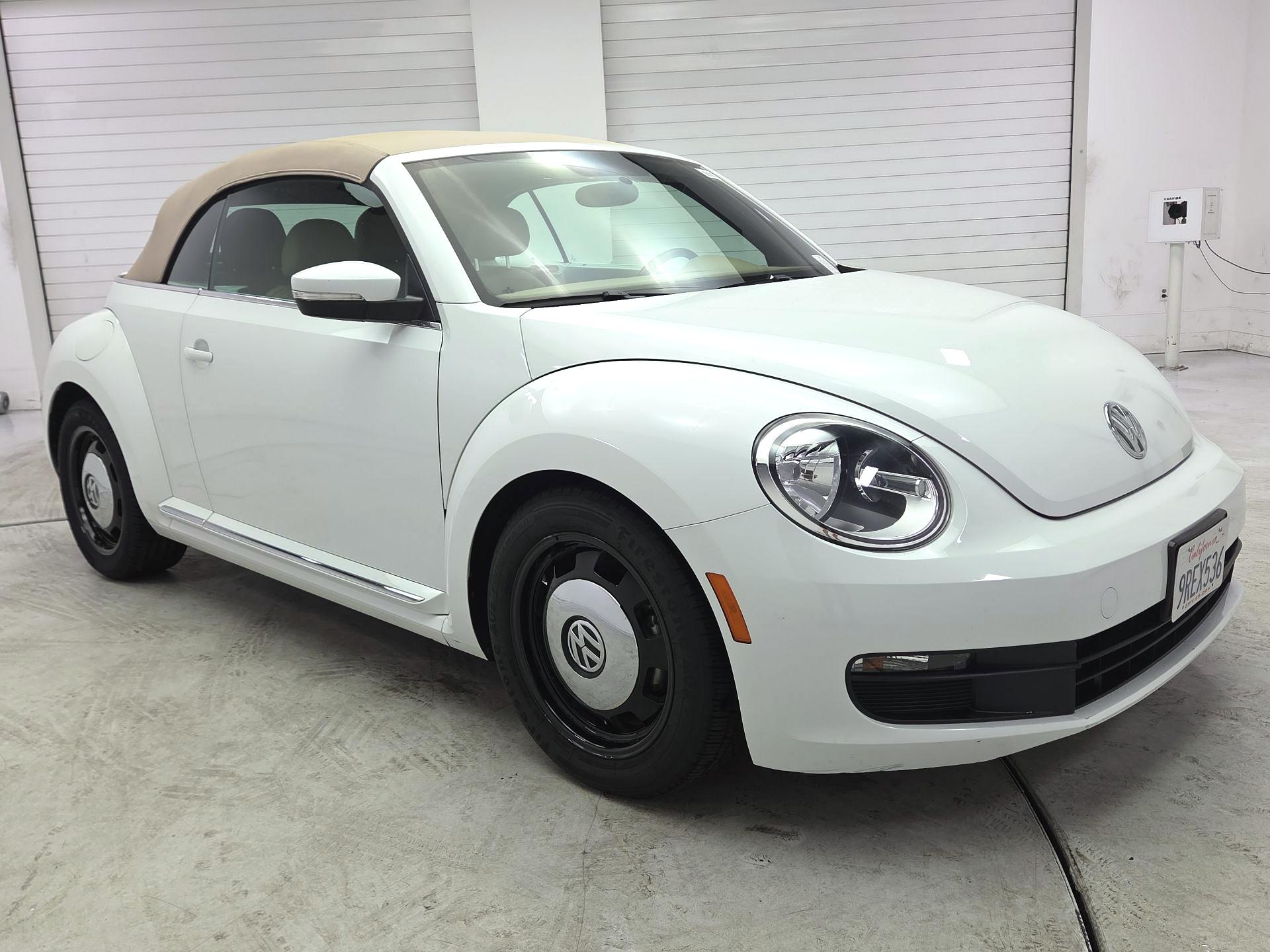 Thumbnail: 2015 Volkswagen Beetle - 1