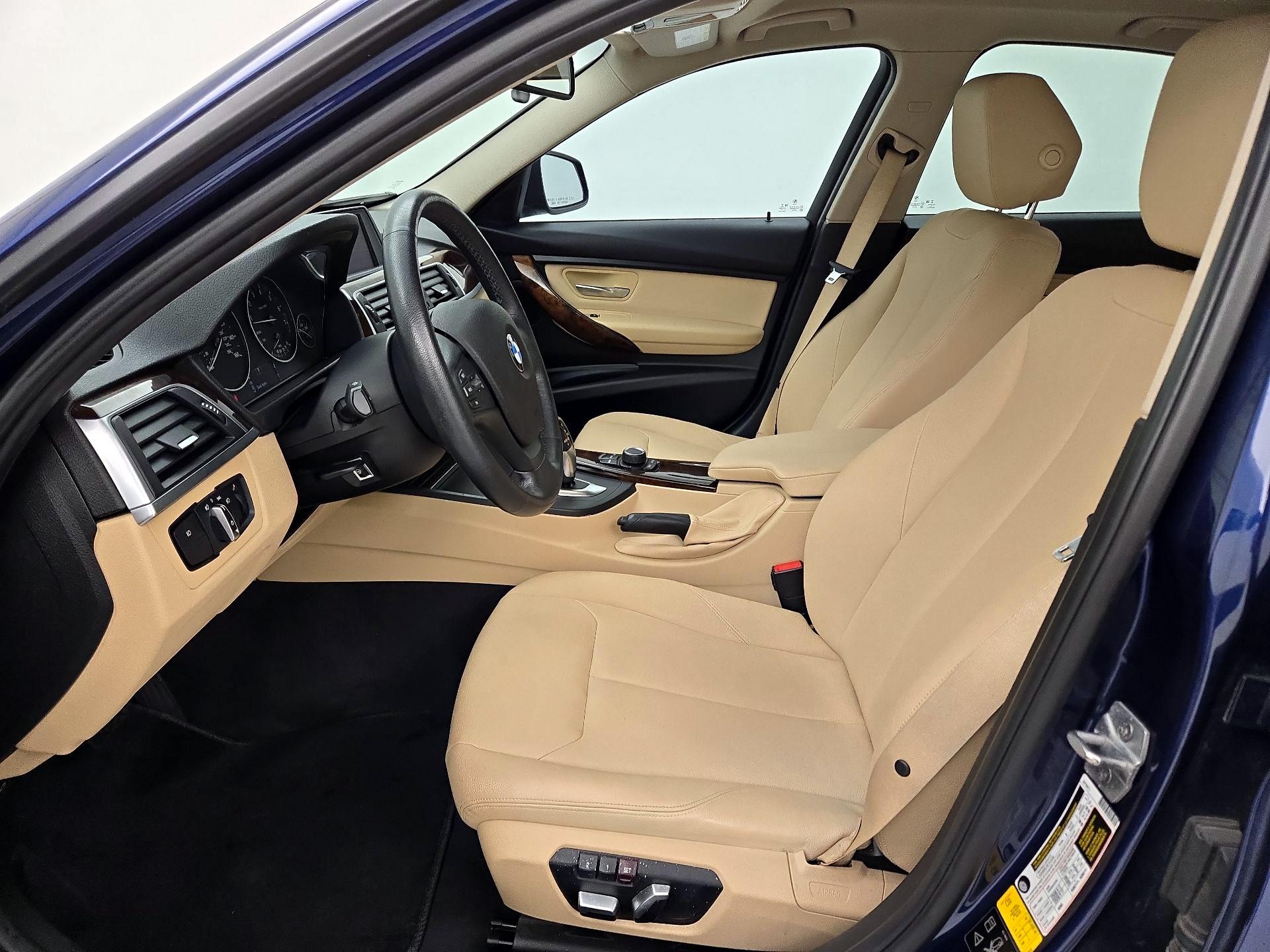 Thumbnail: 2018 BMW 3 Series - 11