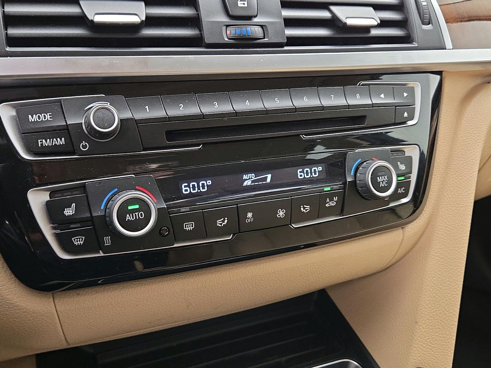 2018 BMW 3 Series 320i - Photo 17