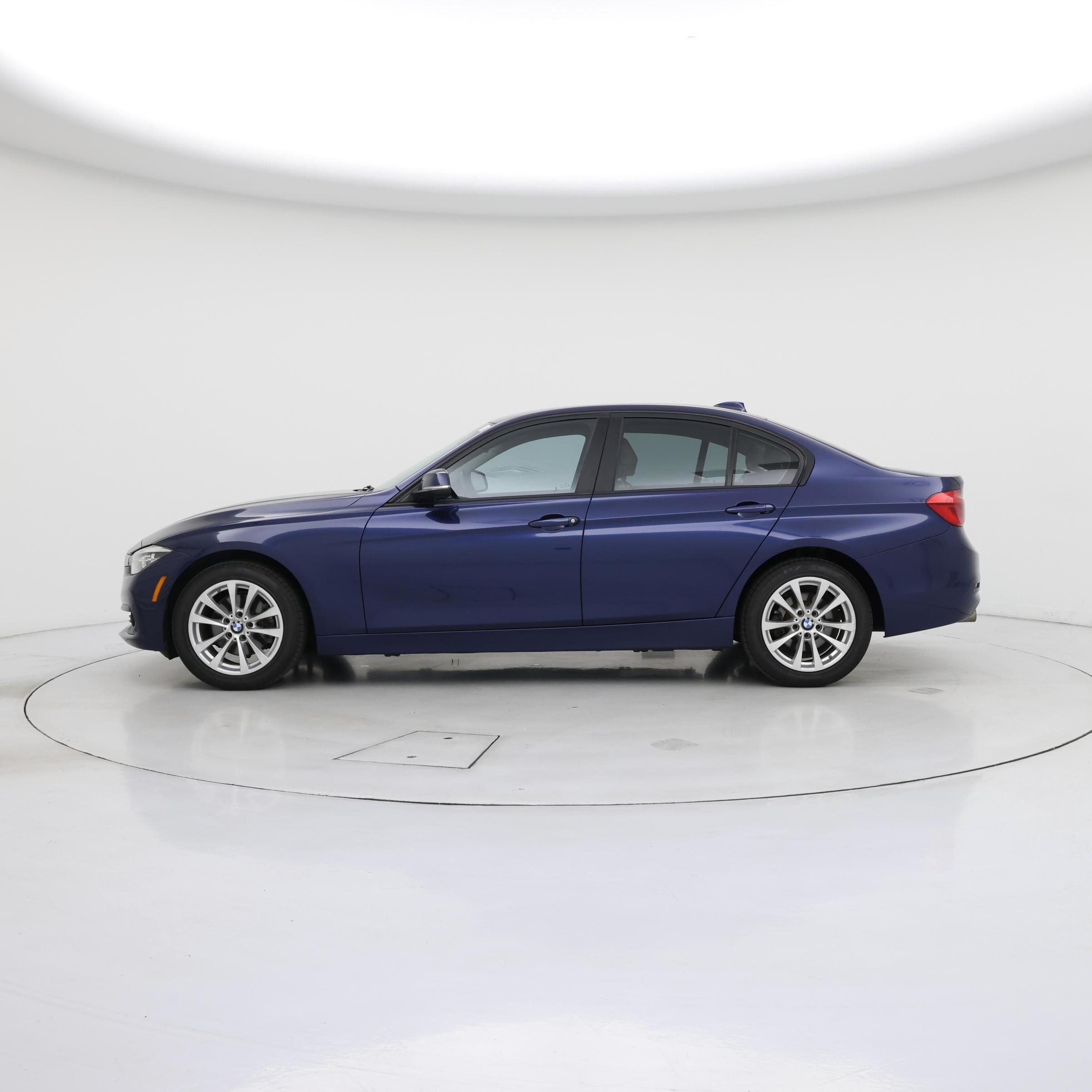 Thumbnail: 2018 BMW 3 Series - 3